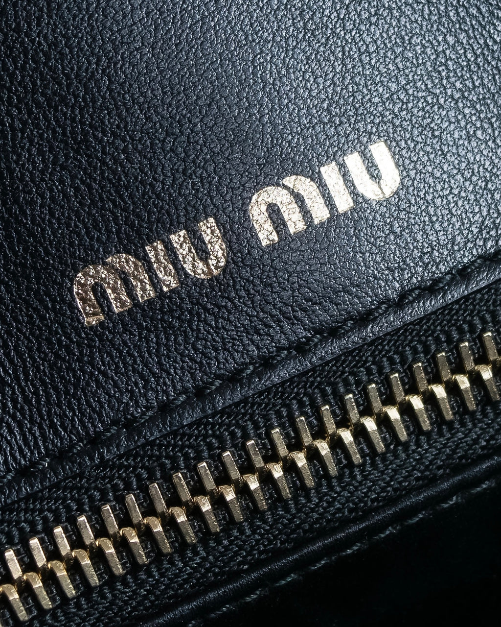 "MIU MIU" Matelasse design 2way leather bag