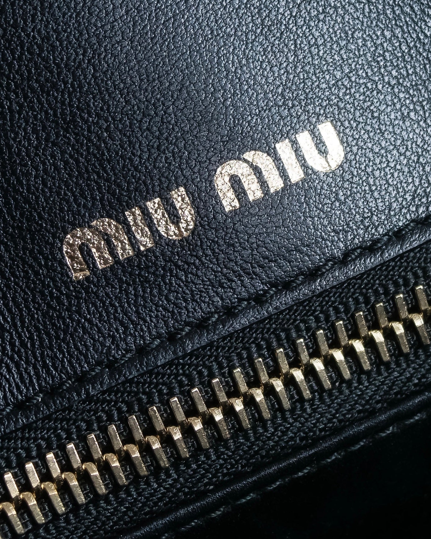 "MIU MIU" Matelasse design 2way leather bag
