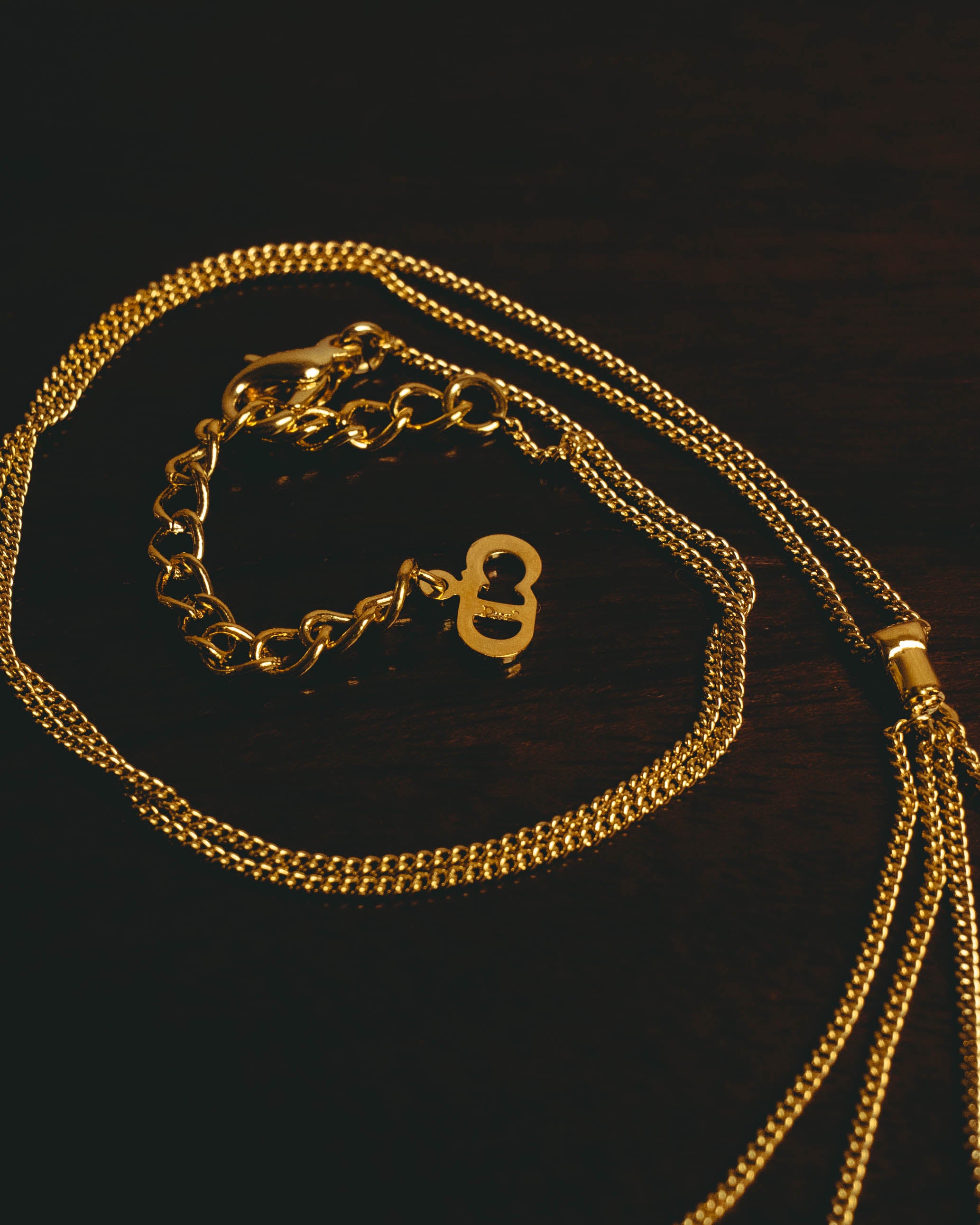 “Christian Dior” 00’s Dior heart charm tassel necklace