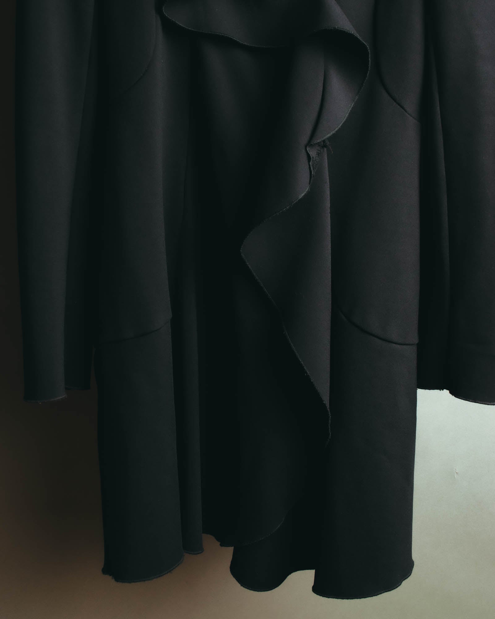 “VALENTINO” 2015-2018 Draped ruffle long coat