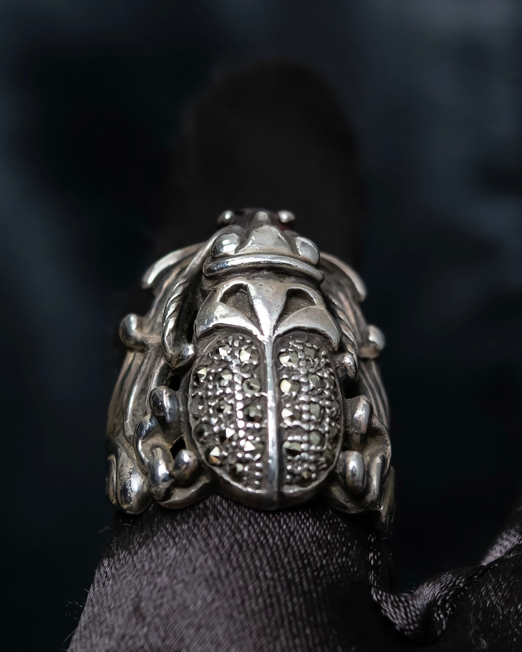 “Vintage” Beetle motif stone decorated silver ring