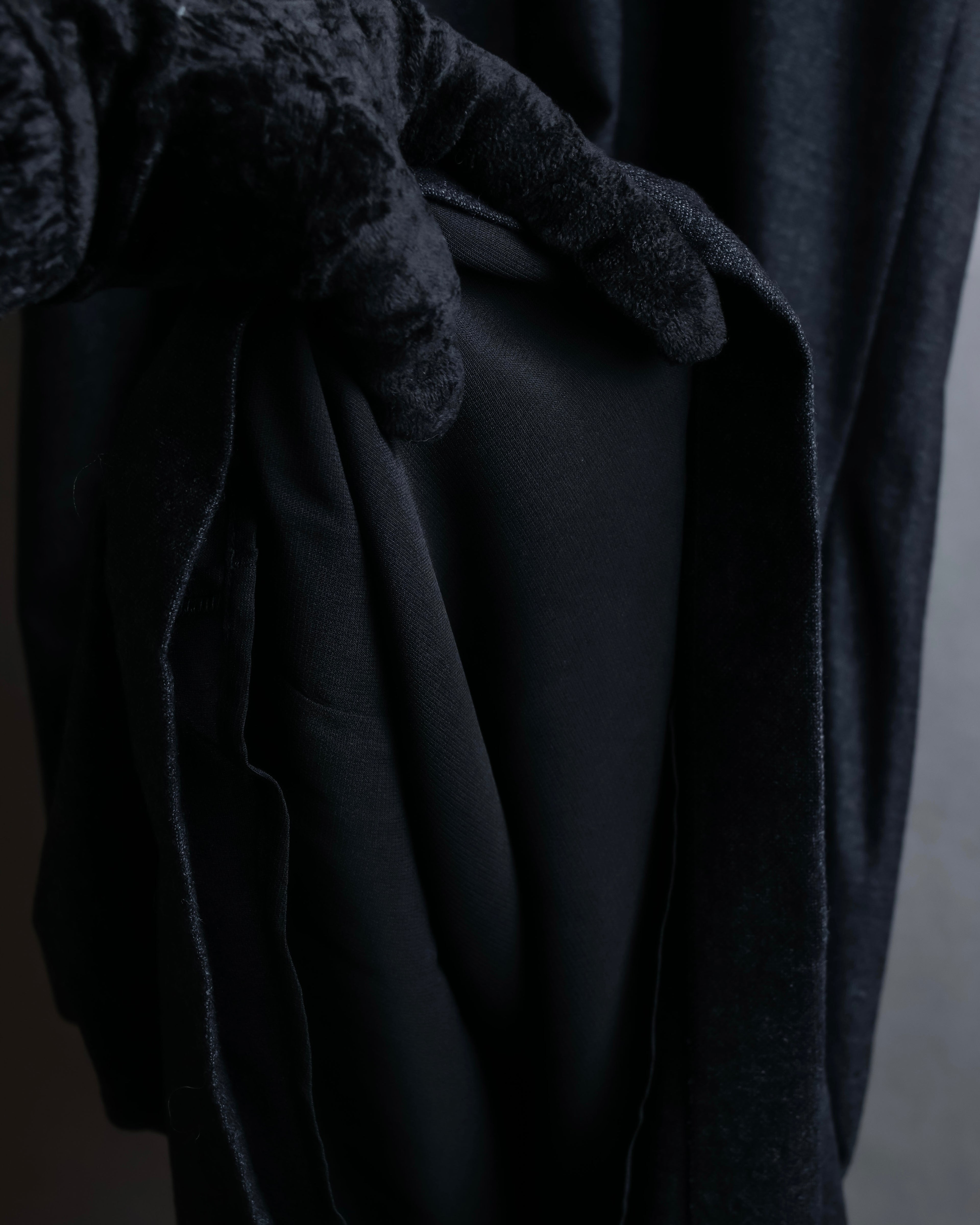 "MAISON MARGIELA" 16AW Deep tuck design sleeveless dress