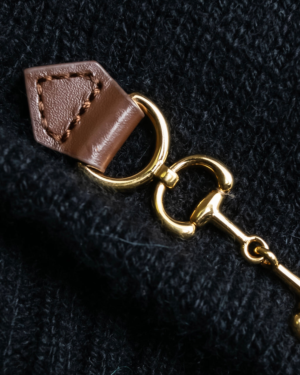 "GUCCI" Horsebit design V-neck cashmere knit