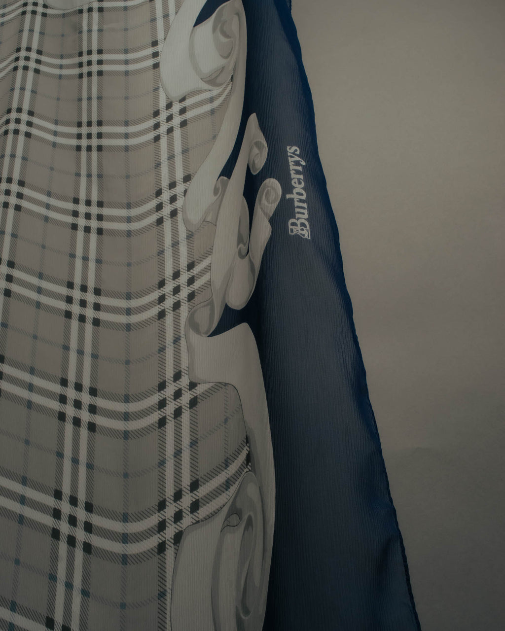 "Burberrys" 80's-90's Lightweight checked scarf