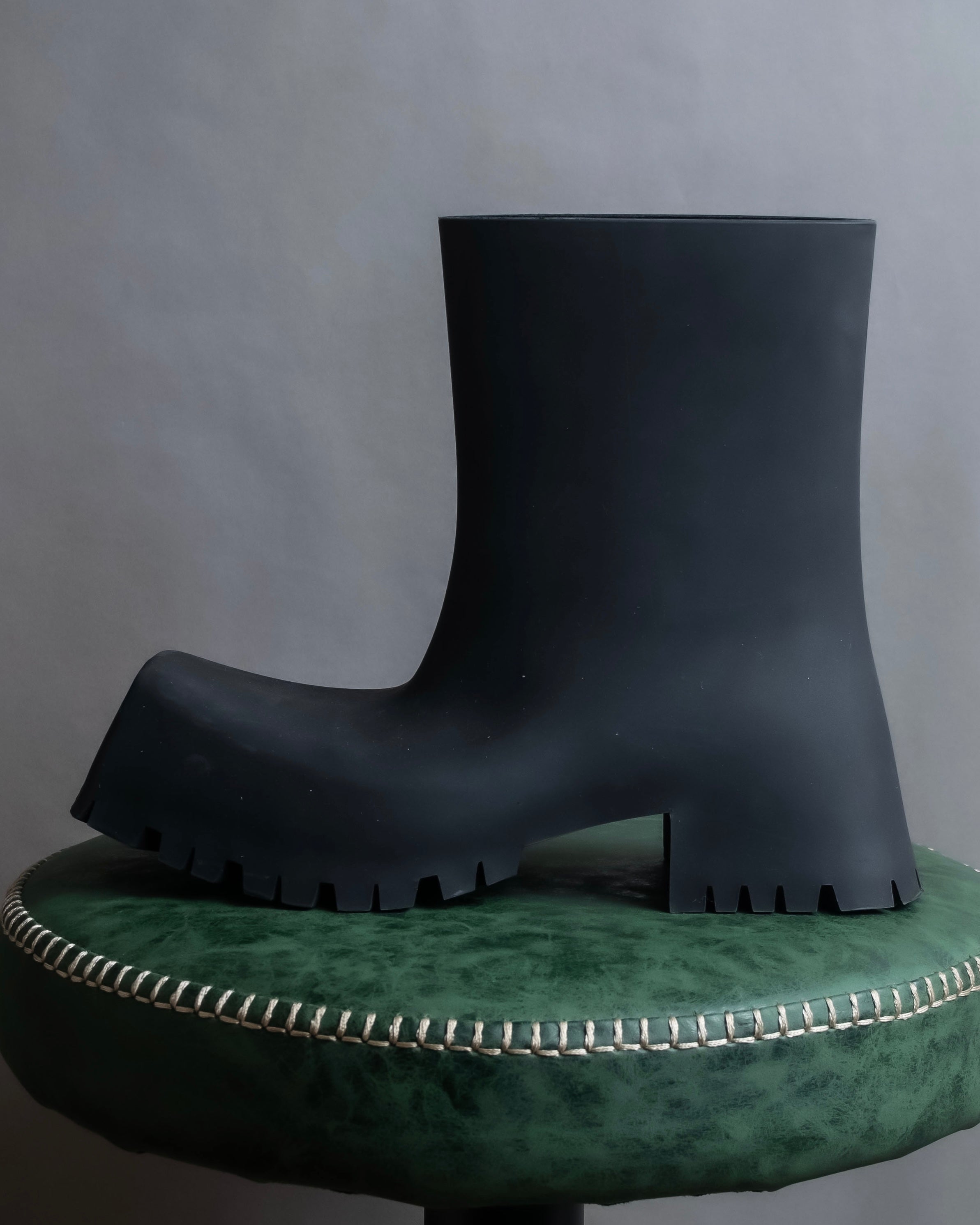 "BALENCIAGA" Rubber black trooper boots