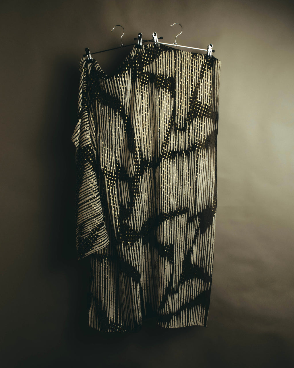 -SPECIAL- “GUCCI” 00’s-10’s Metallic printed sheer stole