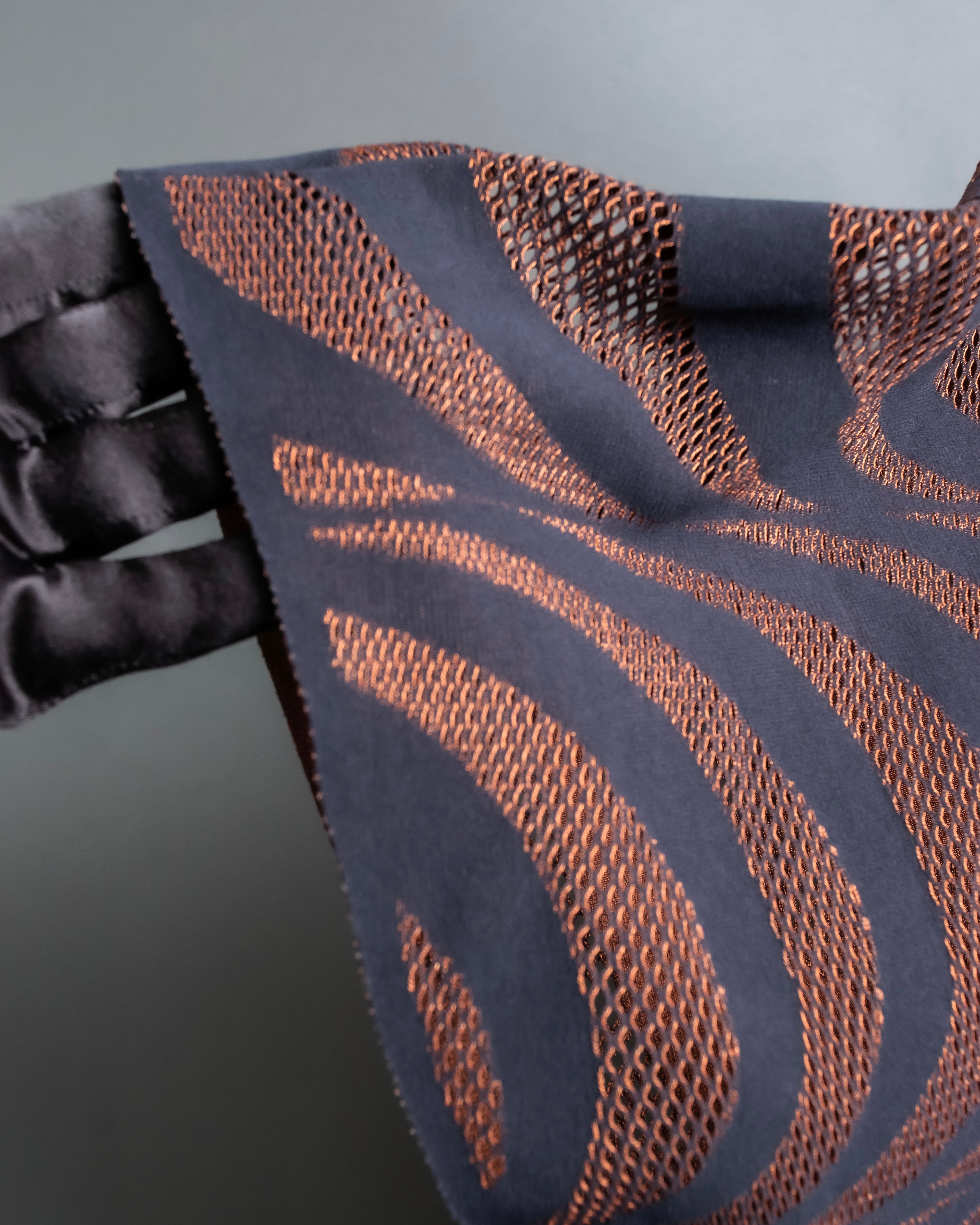 "PLEATS PLEASE ISSEY MIYAKE"
 Marble print dolman sleeve tops