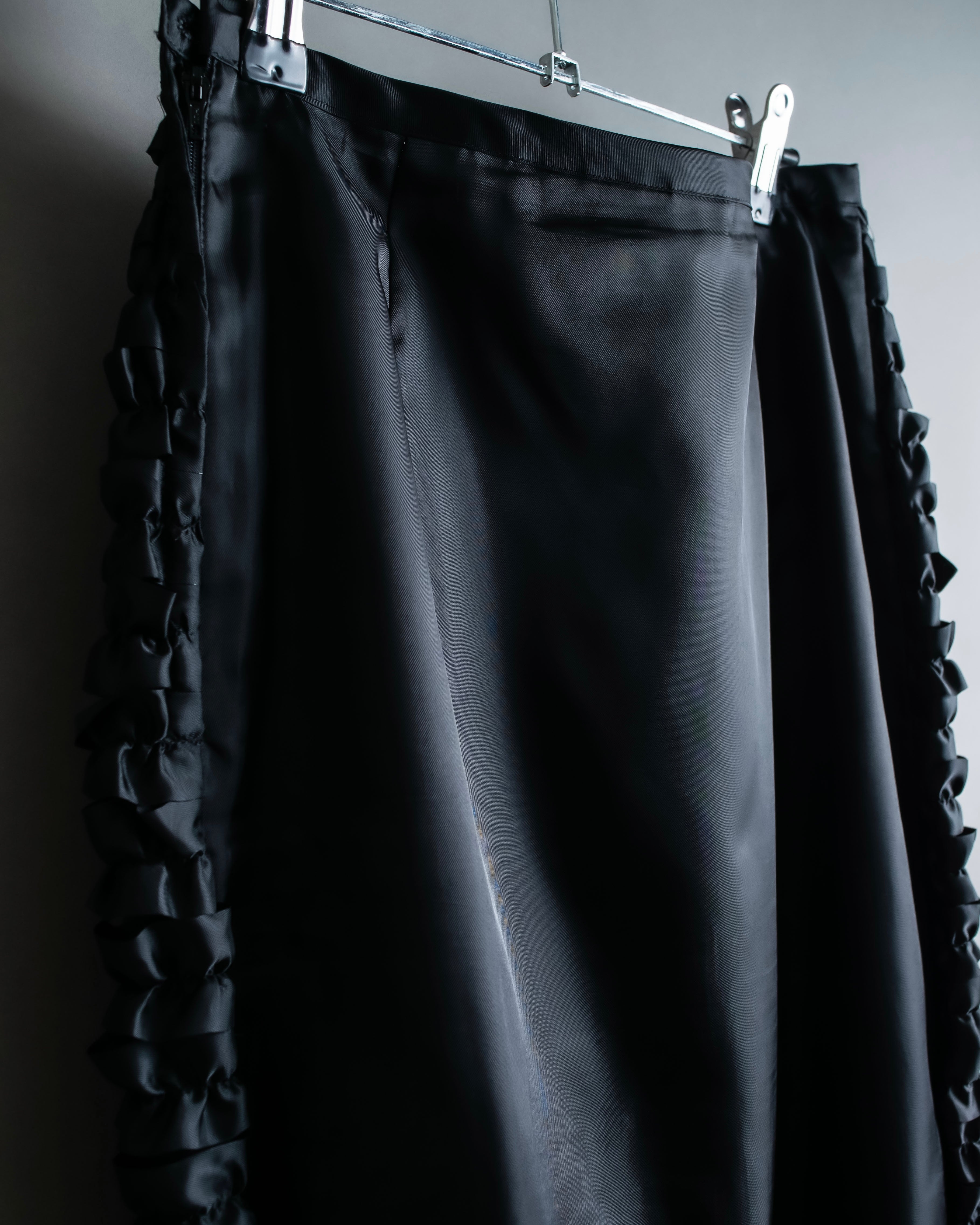 “tricot COMME des Garçons AD1999" Ribbon designed long skirt