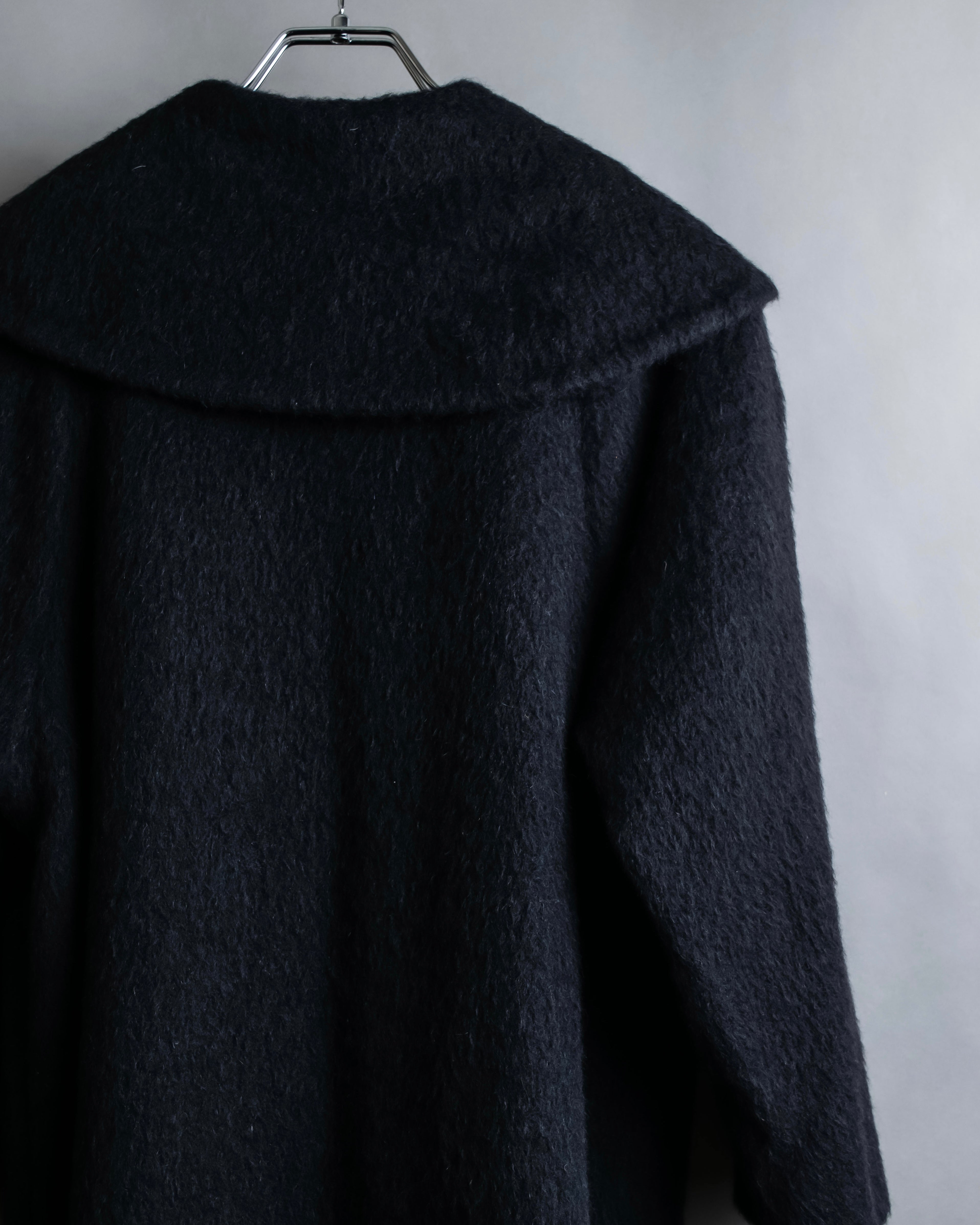 "YVES SAINT LAURENT" Large shawl collar black long coat