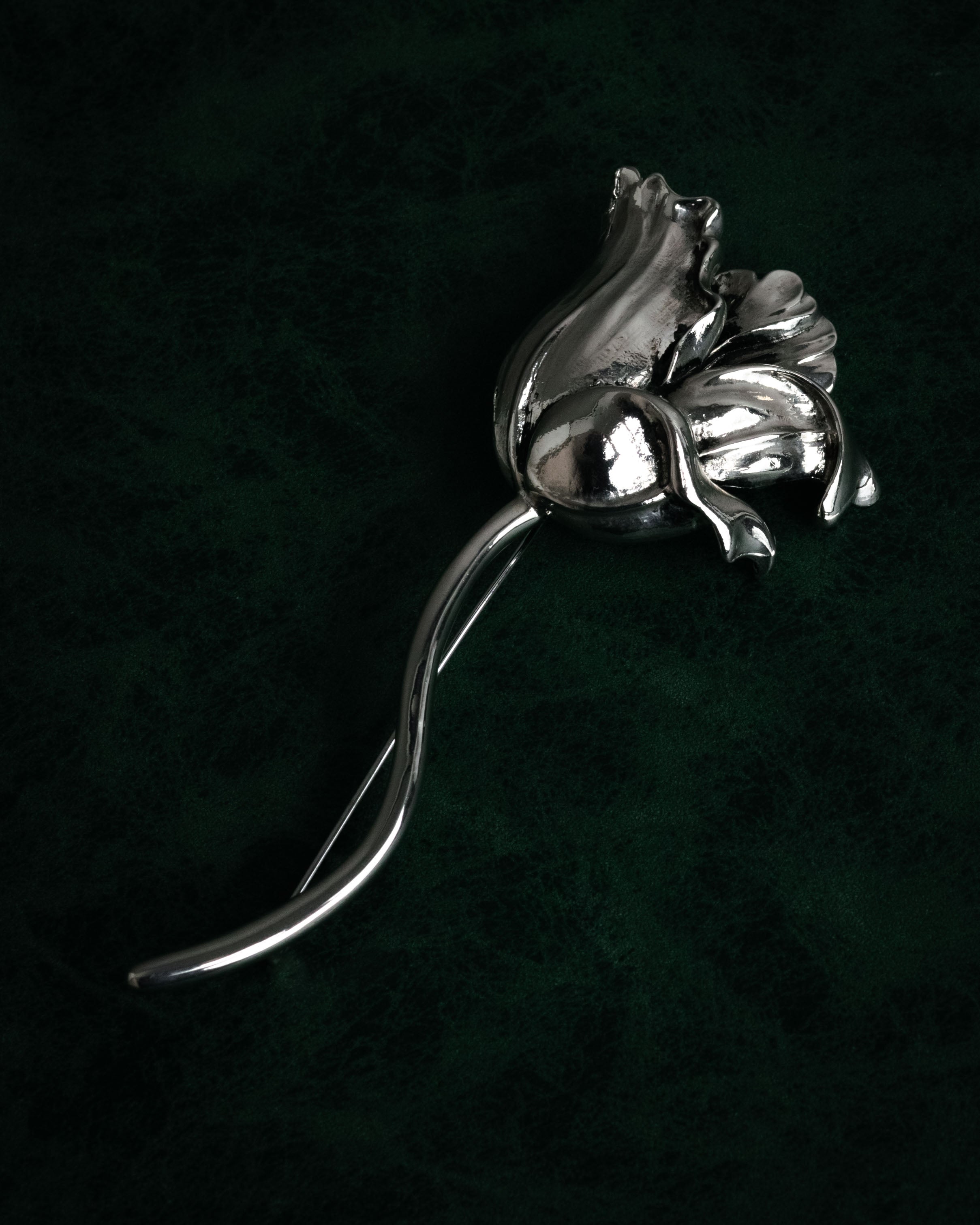 “KENZO” 90’s-00’s Botanical flower motif long brooch