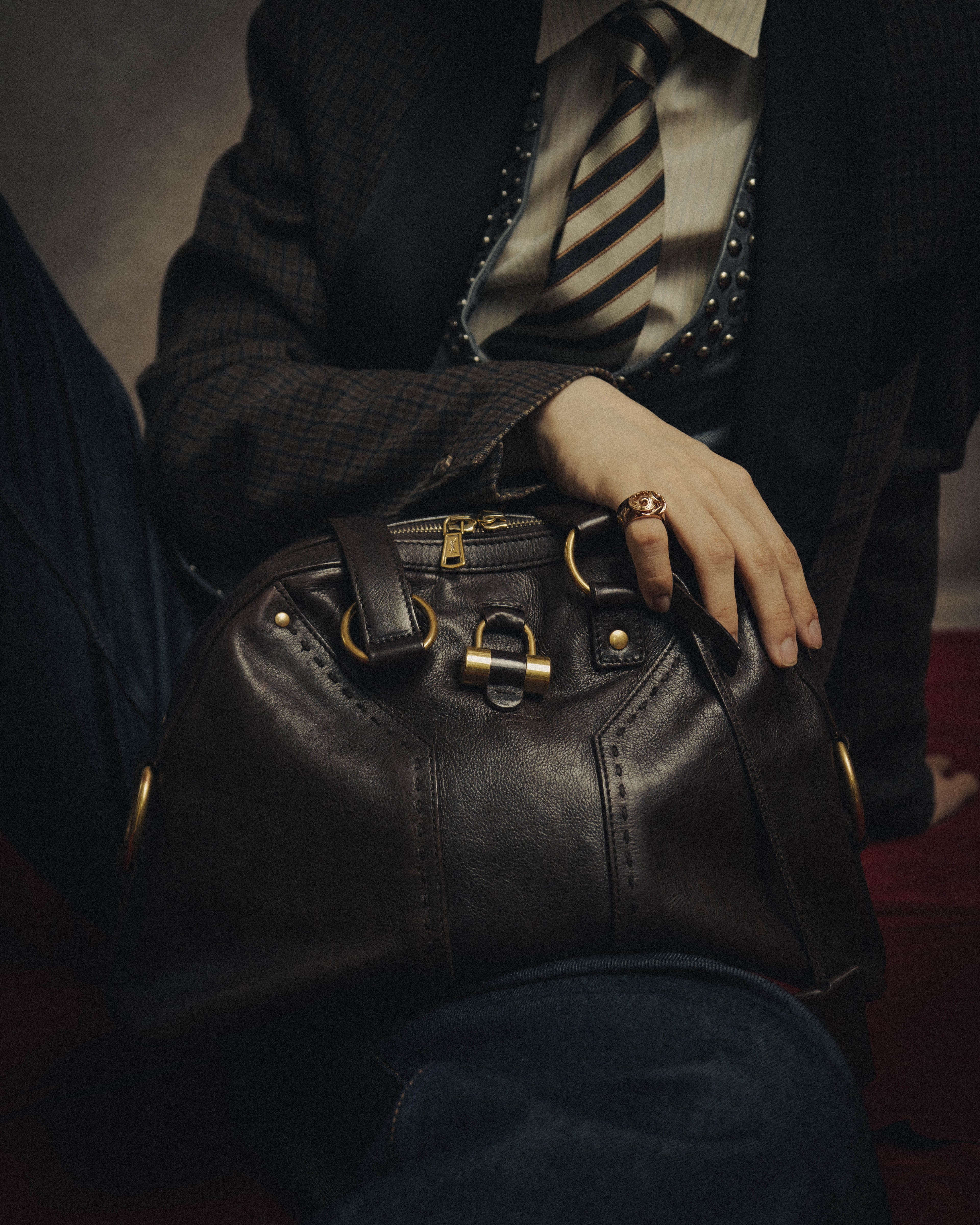 -SPECIAL- “Yves Saint Laurent” 00’s-10’s Muse leather handbag