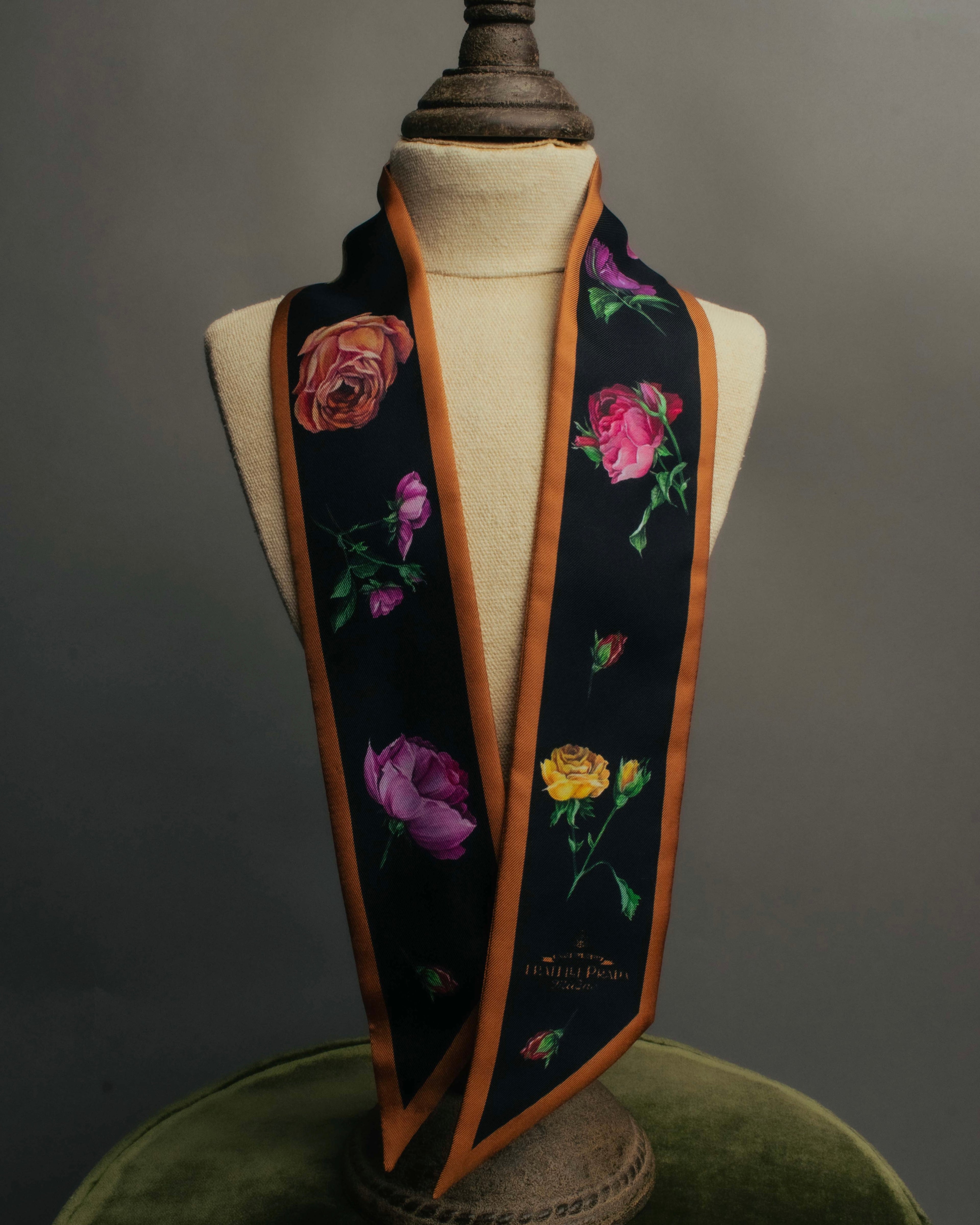 "PRADA" 2020's Floral silk skinny scarf