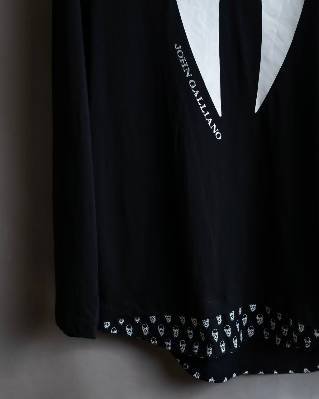 "John Galliano" Tie motif trompe l'oeil design pullover