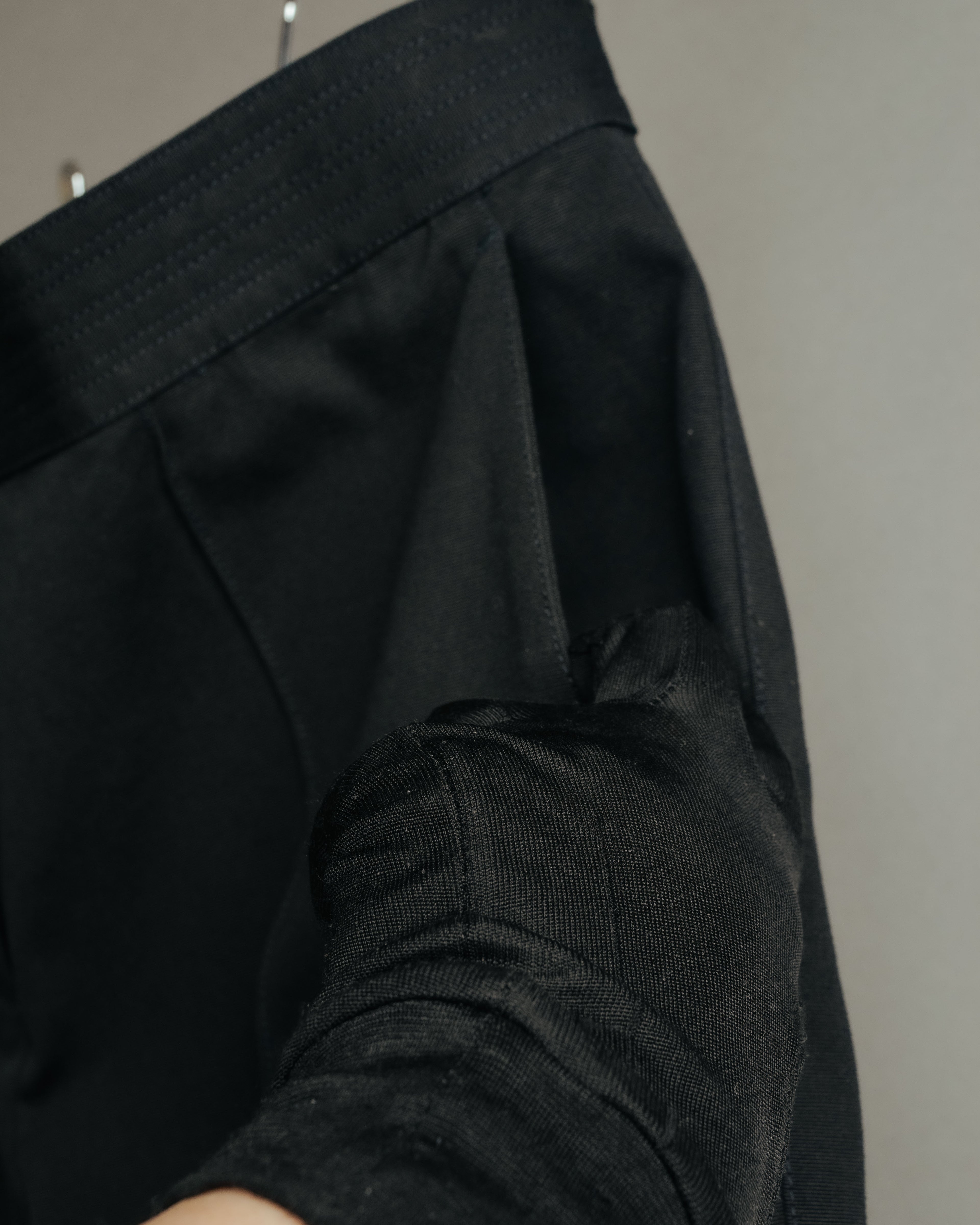 “CHANEL” 2004 Spring grosgrain straight trousers