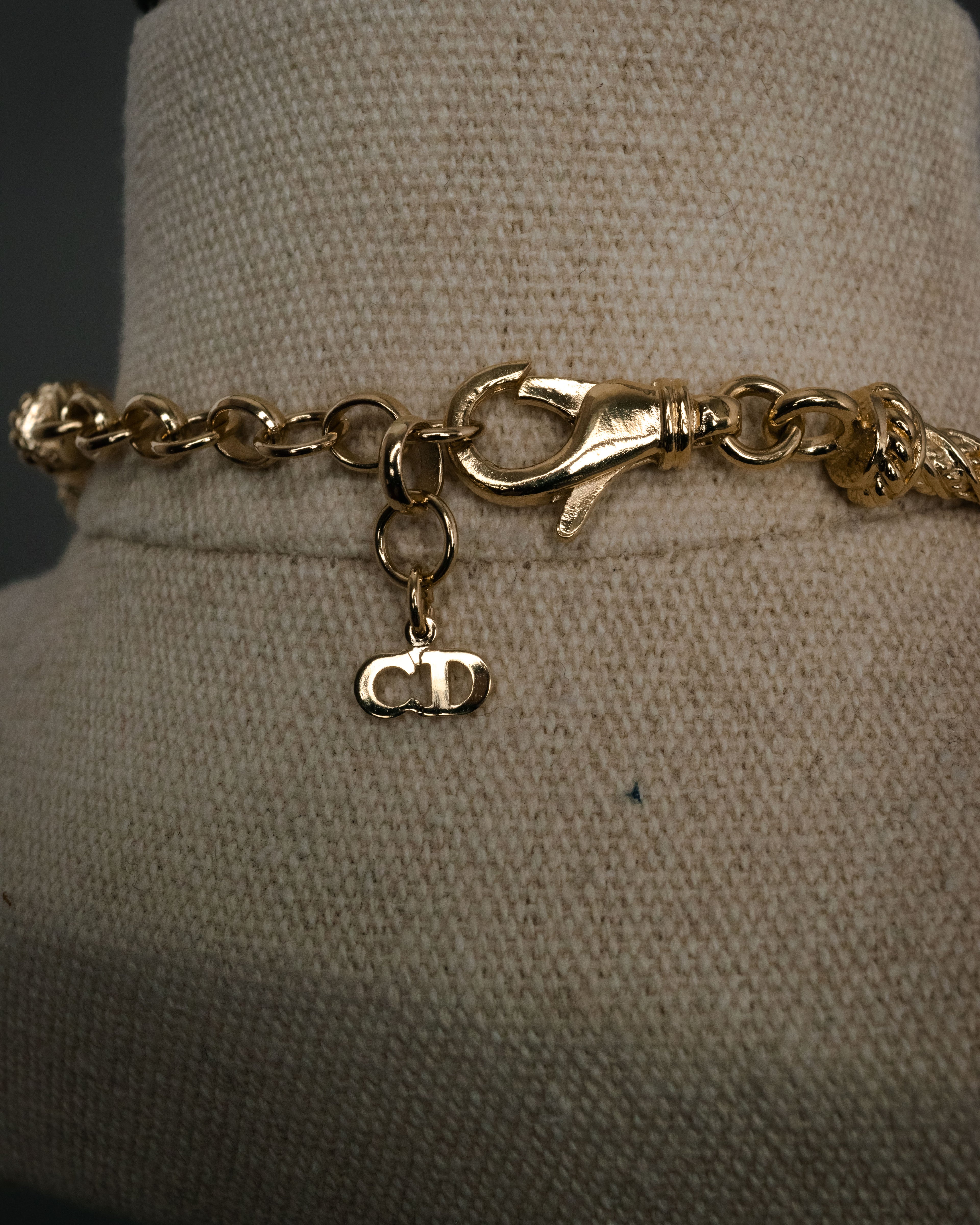 “Christian Dior” 90’s Crystal knot rope necklace