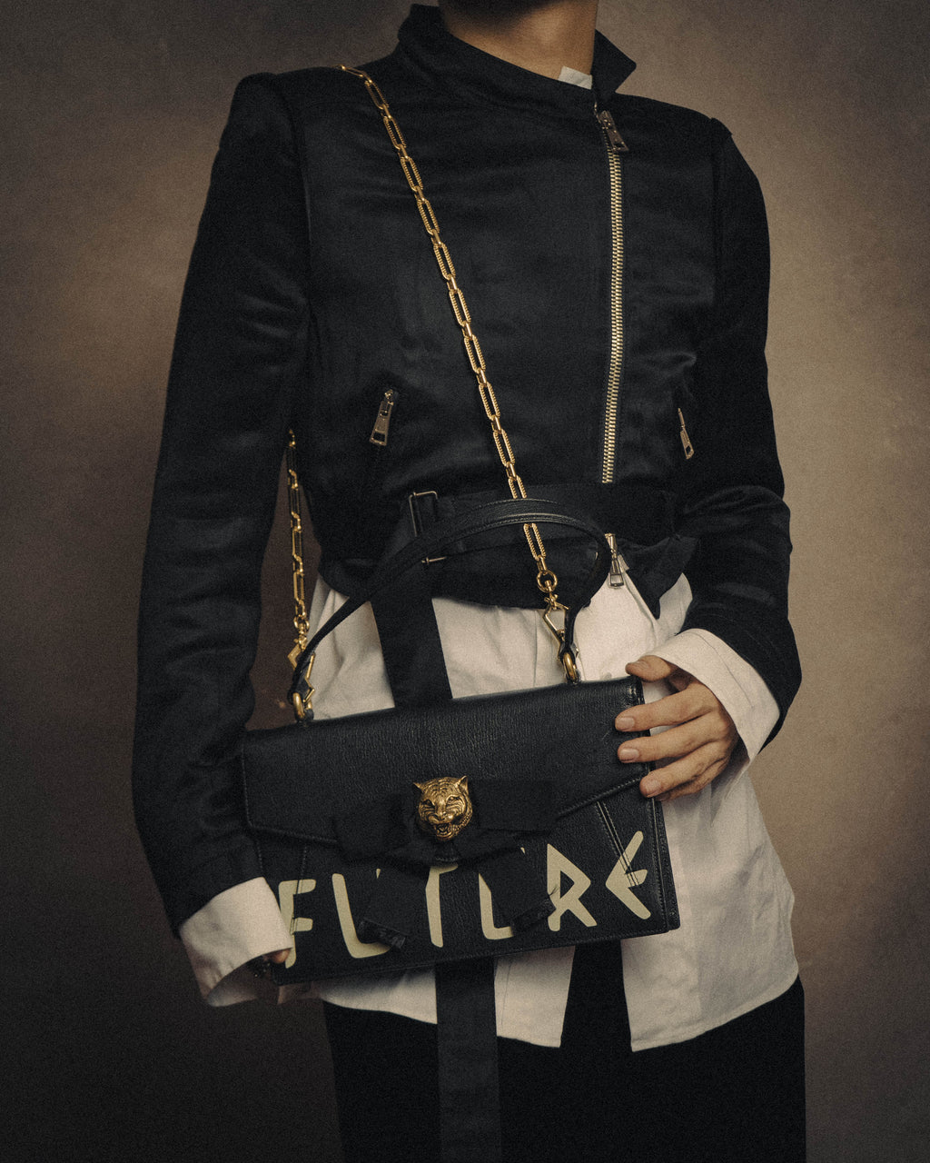 -SPECIAL- “GUCCI” Michele period Punk tiger head leather shoulder bag