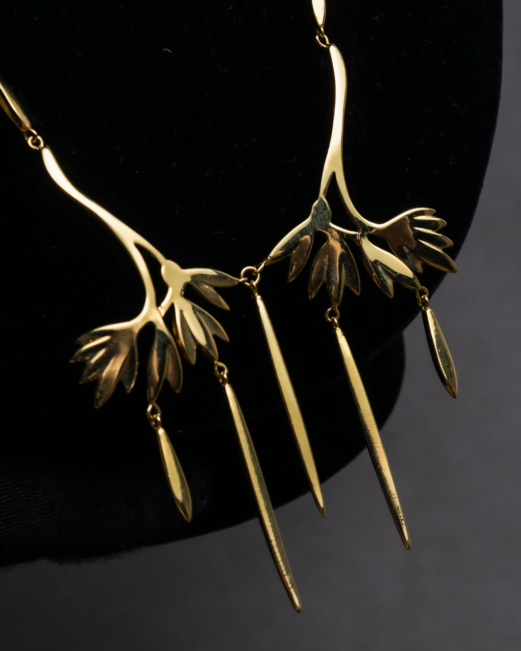 "Christian Dior" Branched leaf motif gold necklace