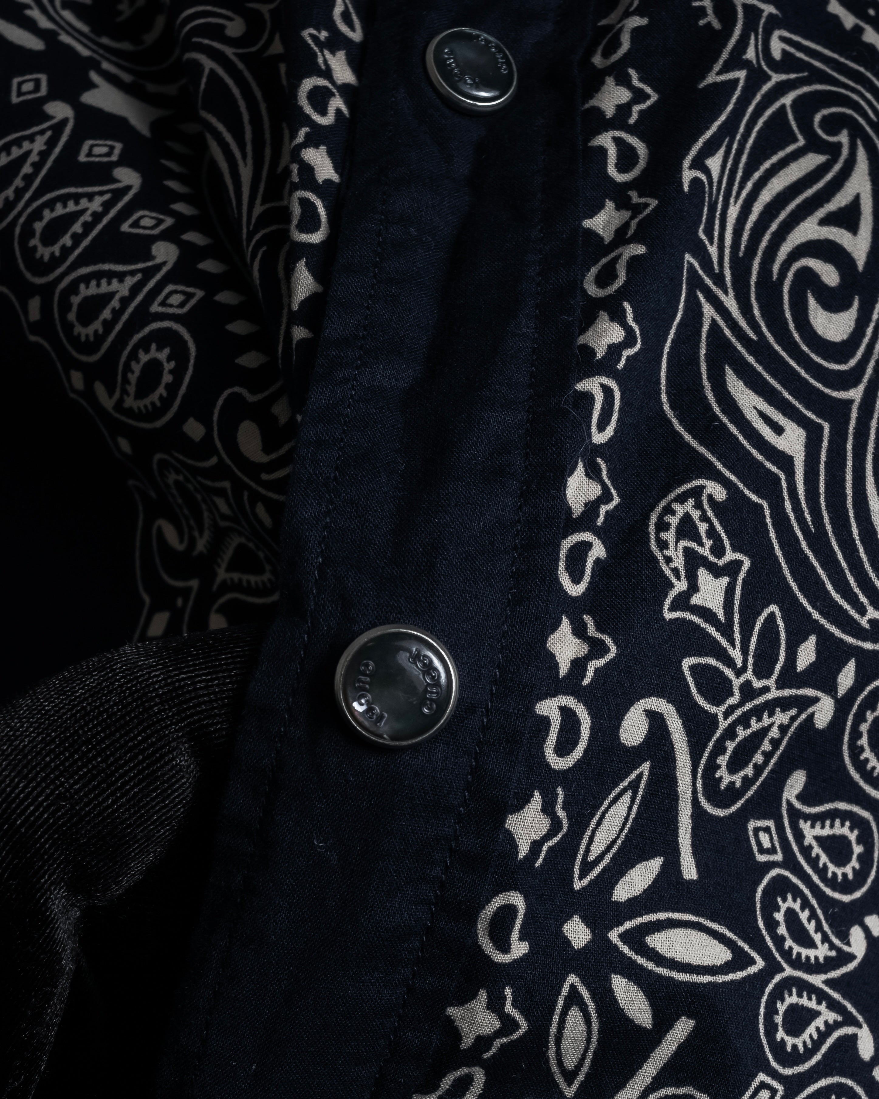 “GUCCI” 2011-12 Bandana panel print shirt