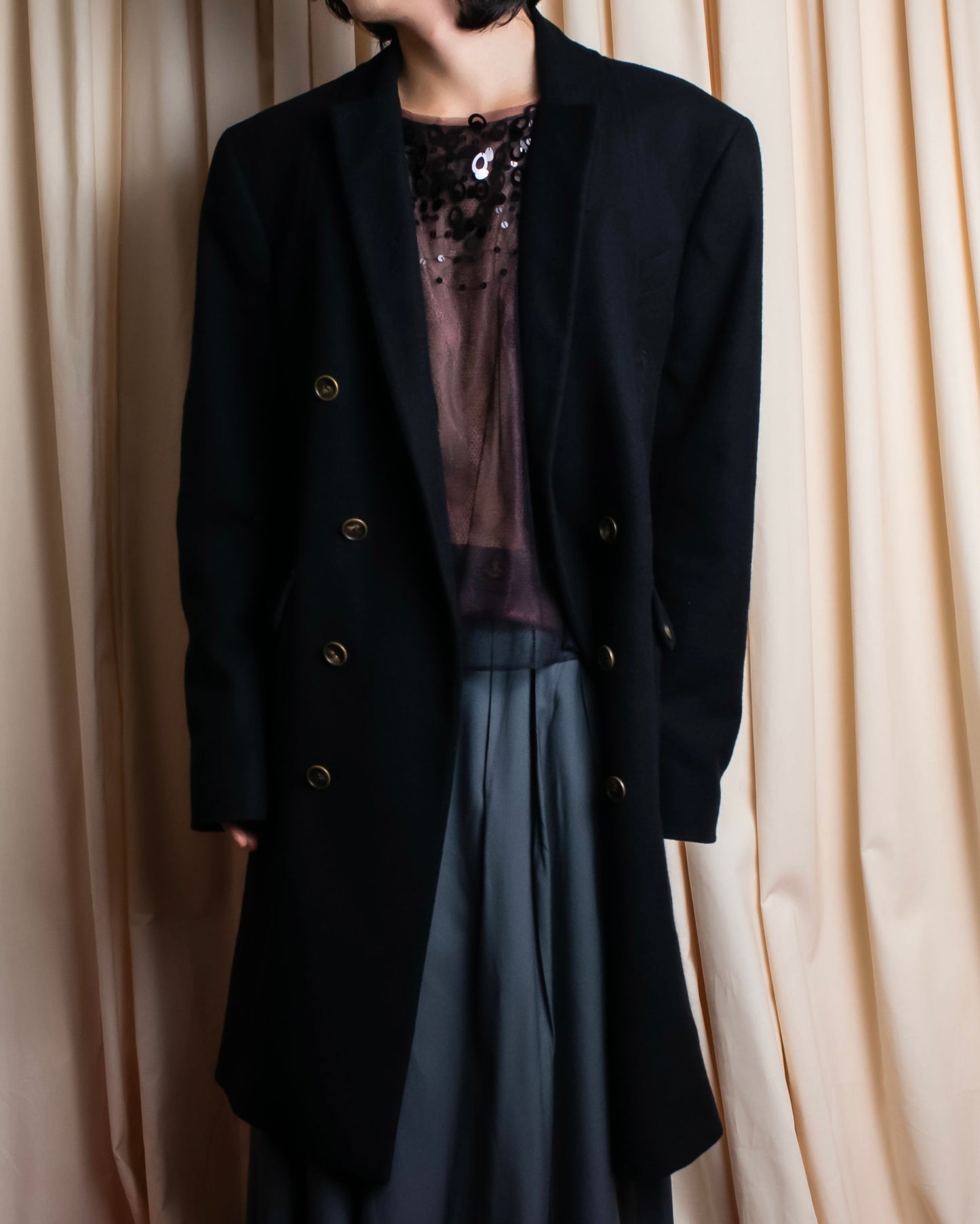 "Karl Lagerfeld"
Double breasted layered lapel oversized chester coat