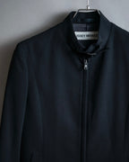 “ISSEY MIYAKE” Chin belt designed stand collar jacket