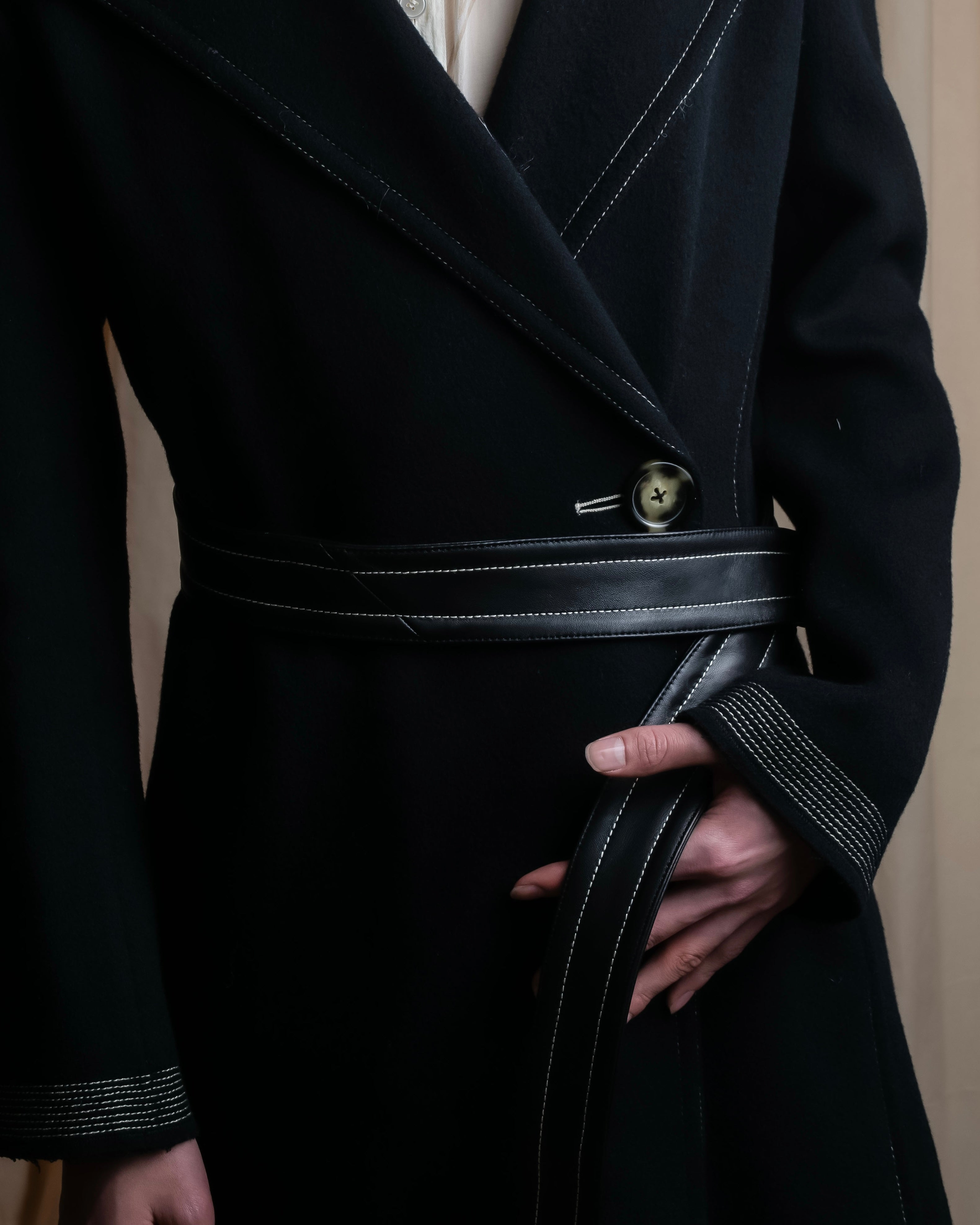 "HELMUT LANG" Fur collar belted long coat