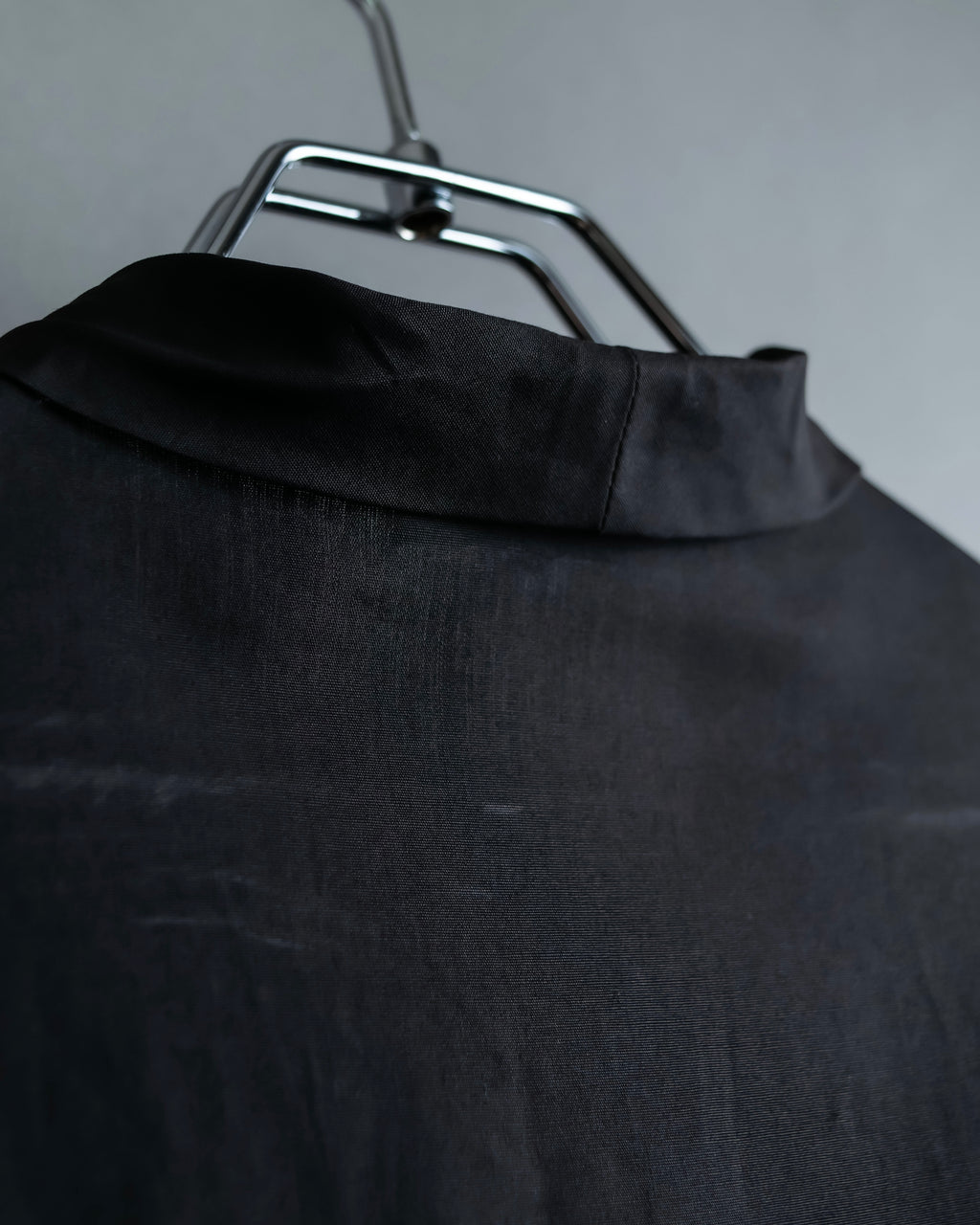 “BOTTEGA VENETA”  V neck designed no sleeve top