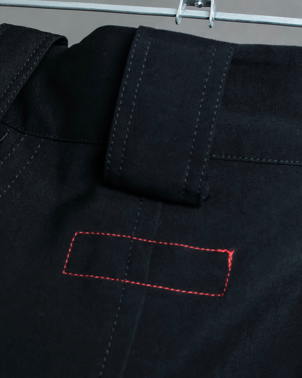 "Y's" Cargo pocket design sarouel silhouette, wool slacks