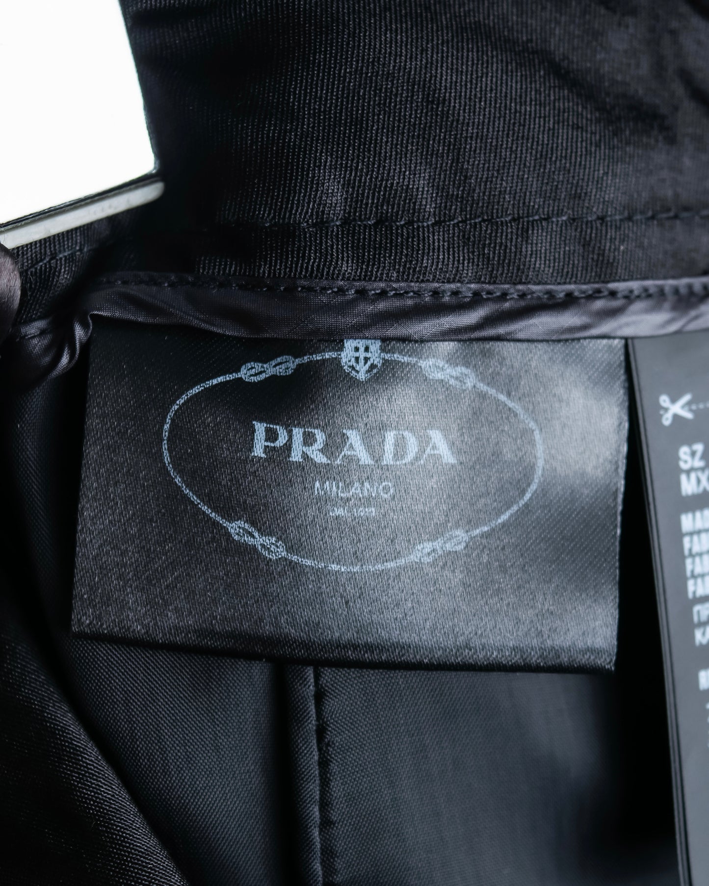 "PRADA" 100% Silk pleated skirt