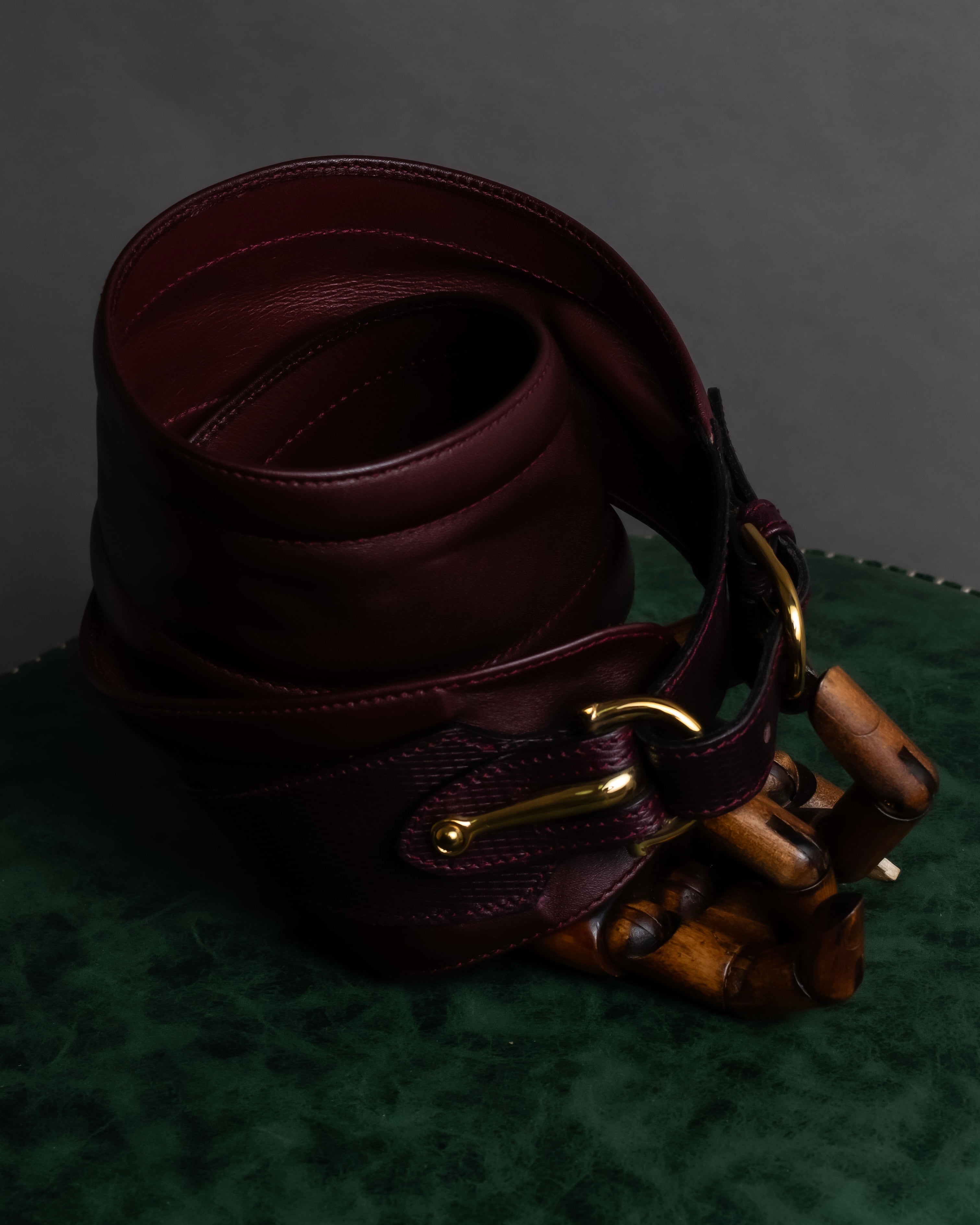 "GUCCI" Equus-derived bordeaux leather belt