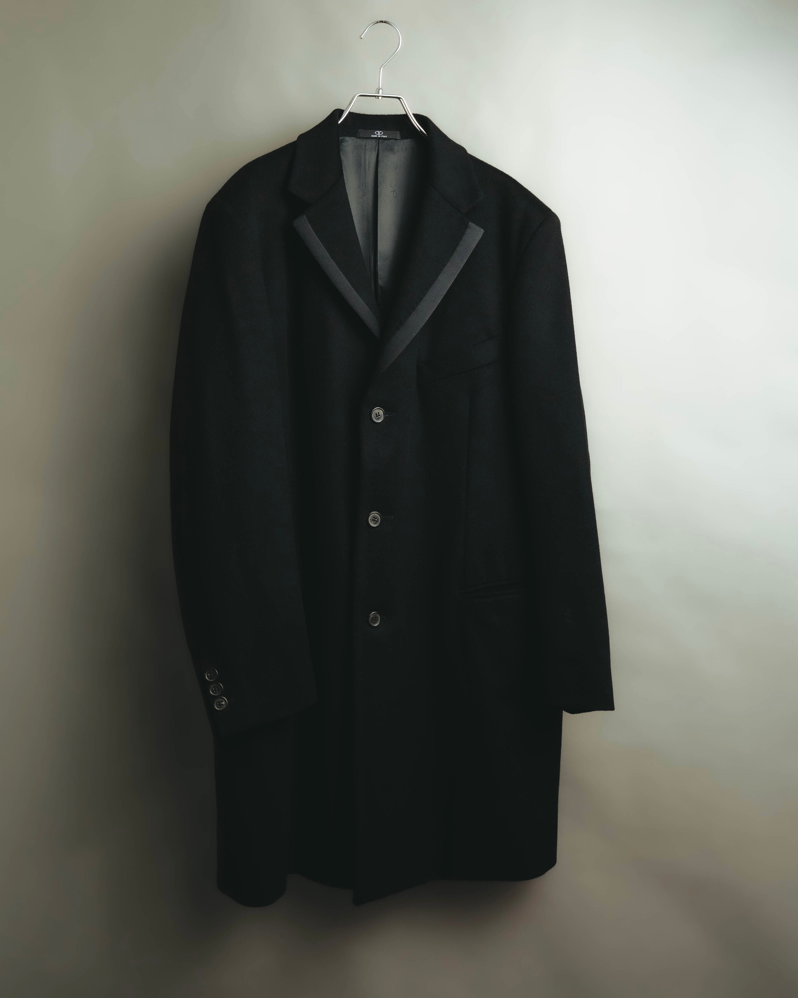 -SPECIAL- “VALENTINO” 2000’s Satin lapel single breasted wool coat