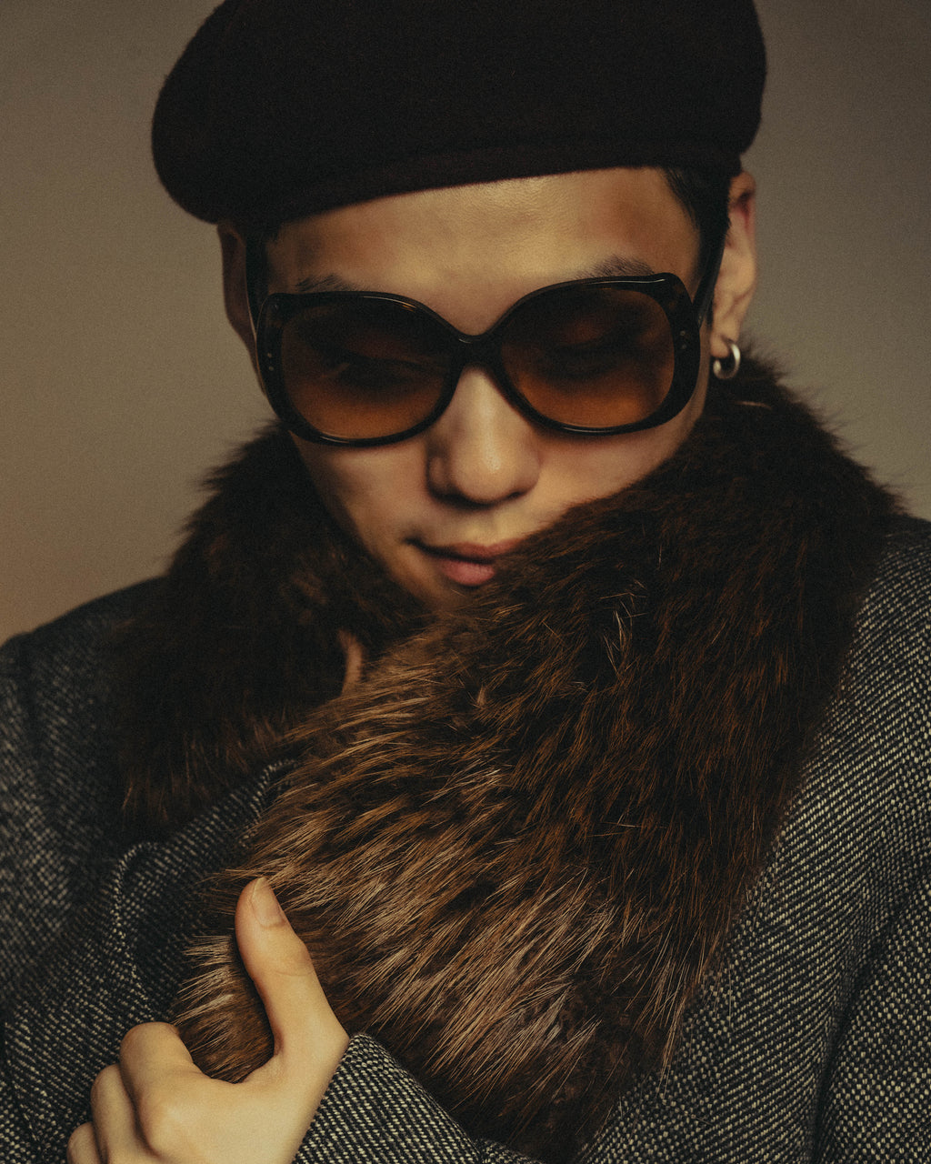 -SPECIAL- "GUCCI" 00's-10's Luxurious beaver fur-collar wool overcoat