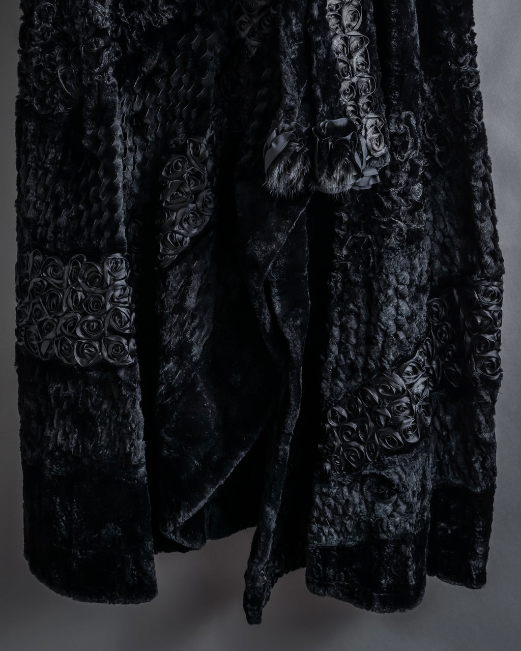 -SPECIAL- "FENDI" 90s Karl Lagerfeld-era lattice fur cape