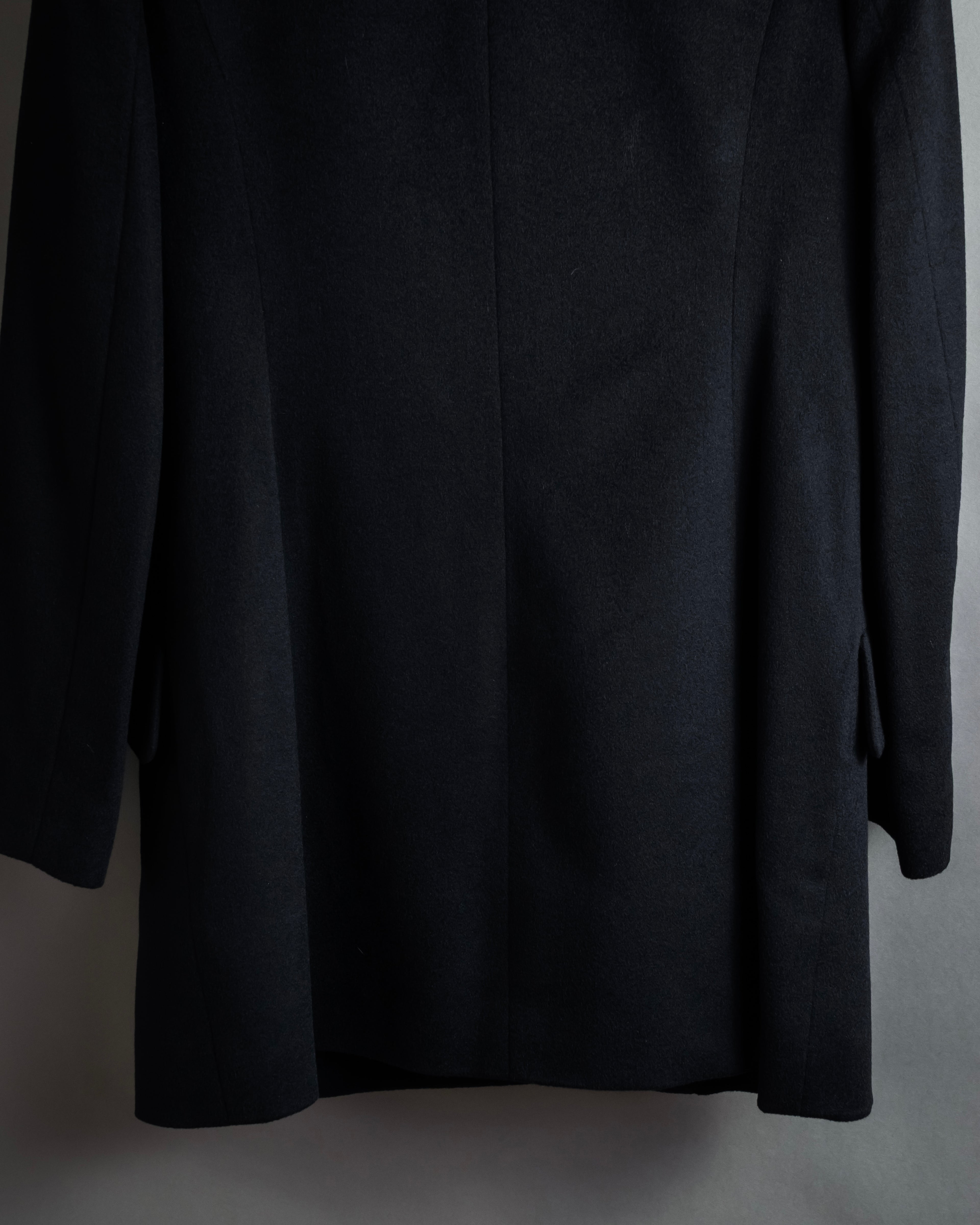 "Chloe" Iconic fastening design tailored jacket