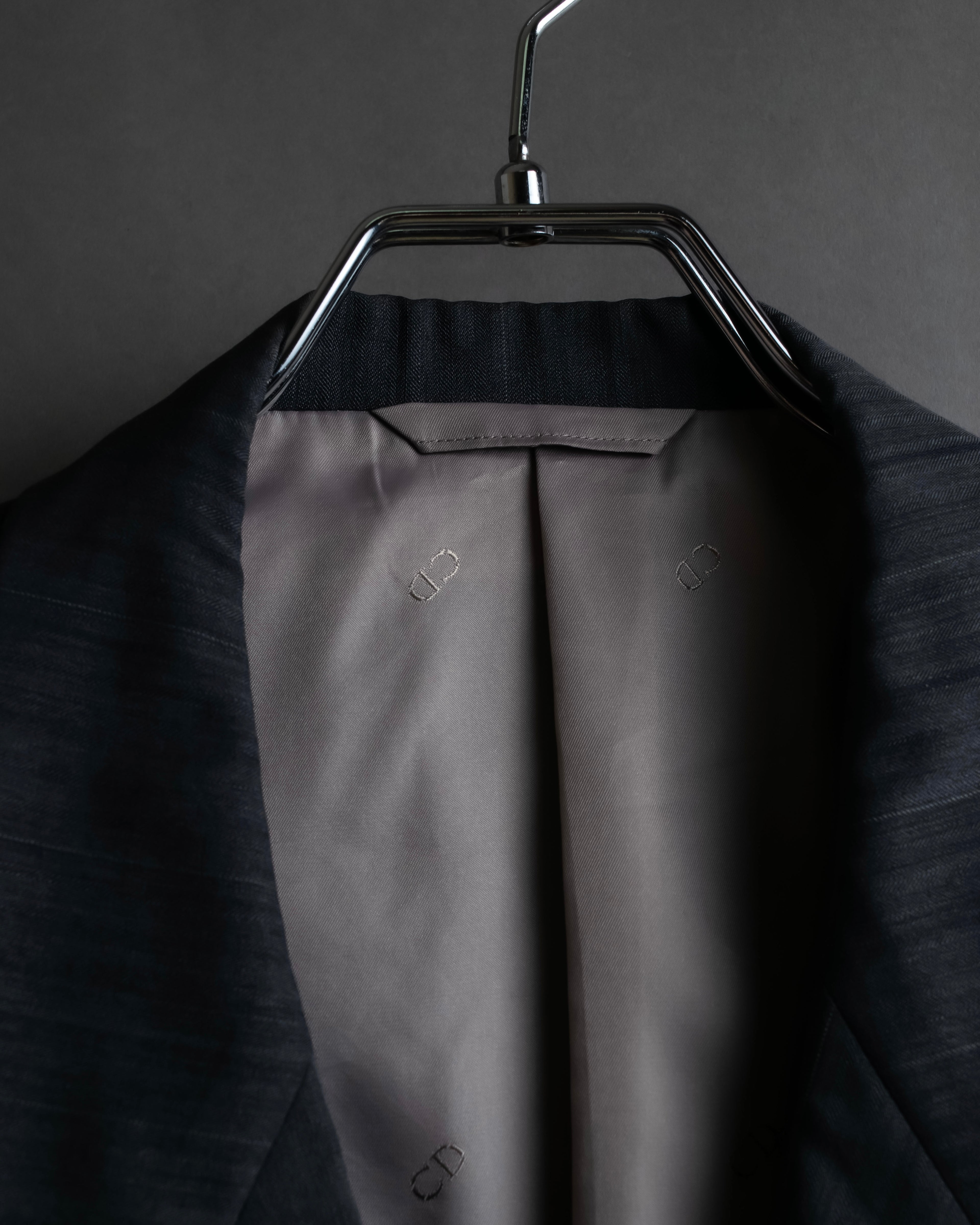 "CHRISTIAN DIOR MONSIEUR" Shadow stripe pattern classical formal detail set up