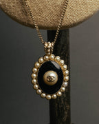 -SPECIAL- “CHANEL” 2017 Cruise Collection Pearl trimmed black pendant necklace