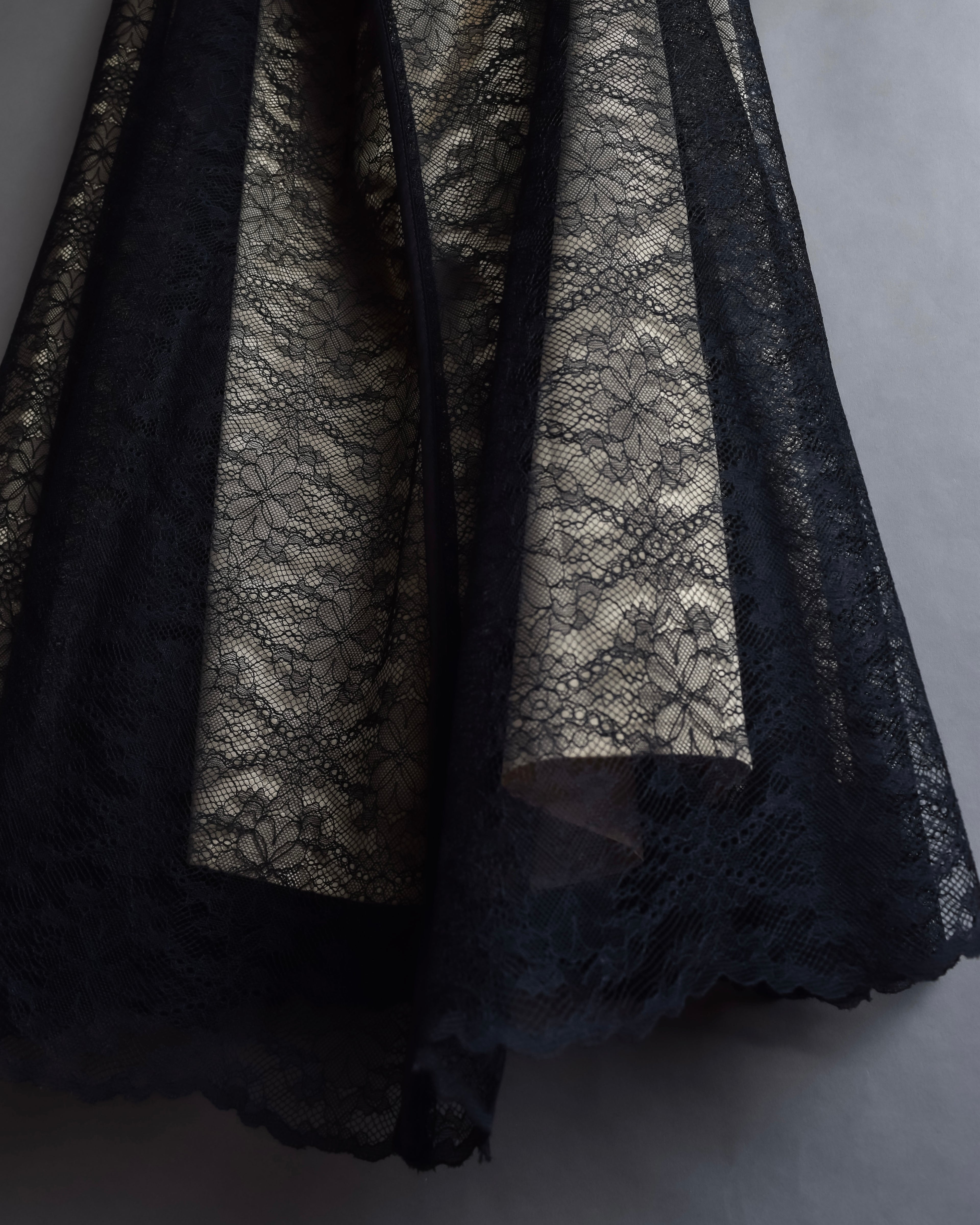 "LANVIN en Bleu" Flowers black lace layered skirt
