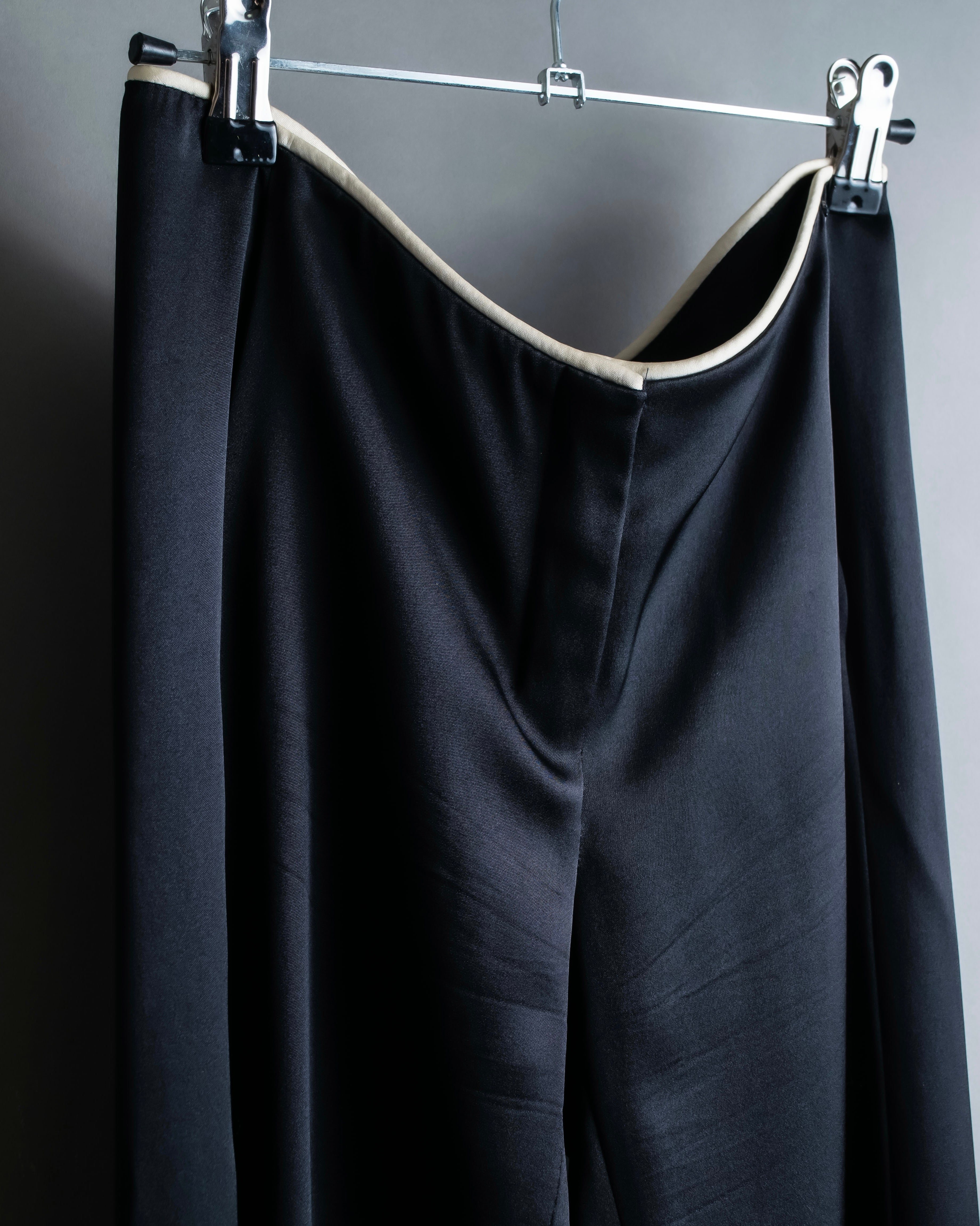 “CHANEL” Designed hem silk flare pants