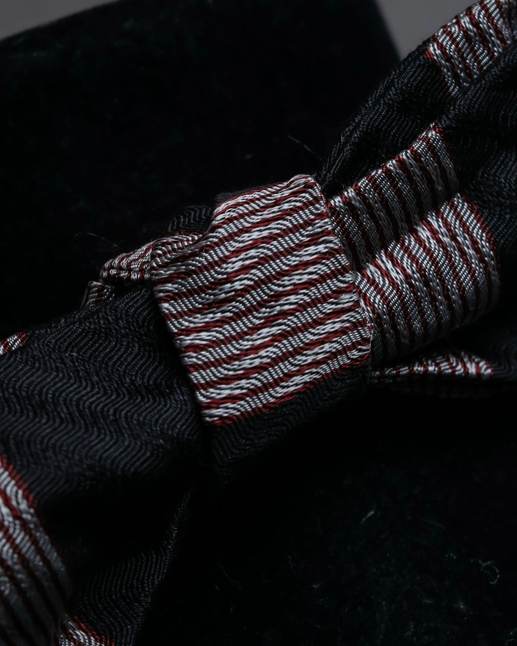 "DRIES VAN NOTTEN" Herringbone striped silk bow tie