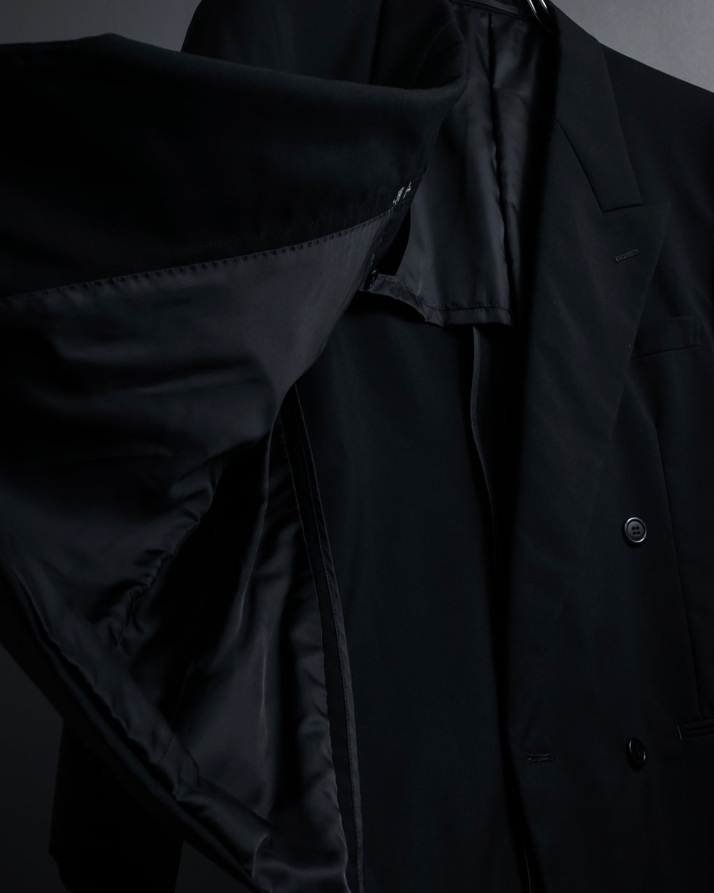 "YVES SAINT LAURENT" Straight tailoring design set up