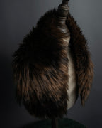 "PLEATS PLEASE ISSEY MIYAKE"
Long-haired fur neck dress