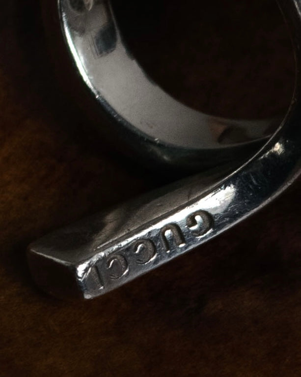 “GUCCI” 1990’s-2000’s Amethyst bypass silver ring