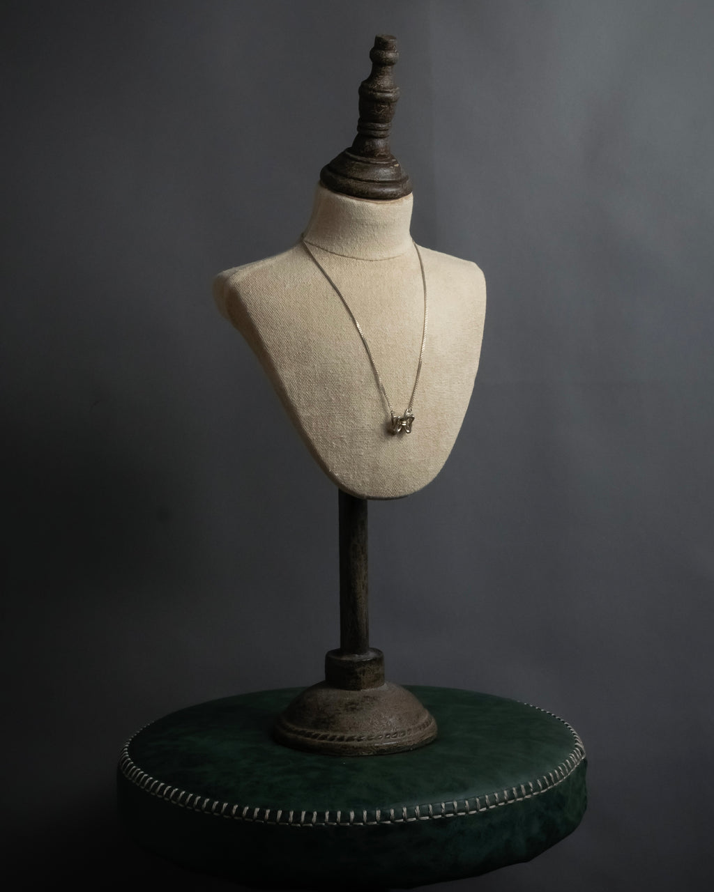 "Tiffany & Co." Silver 925 ribbon motif necklace