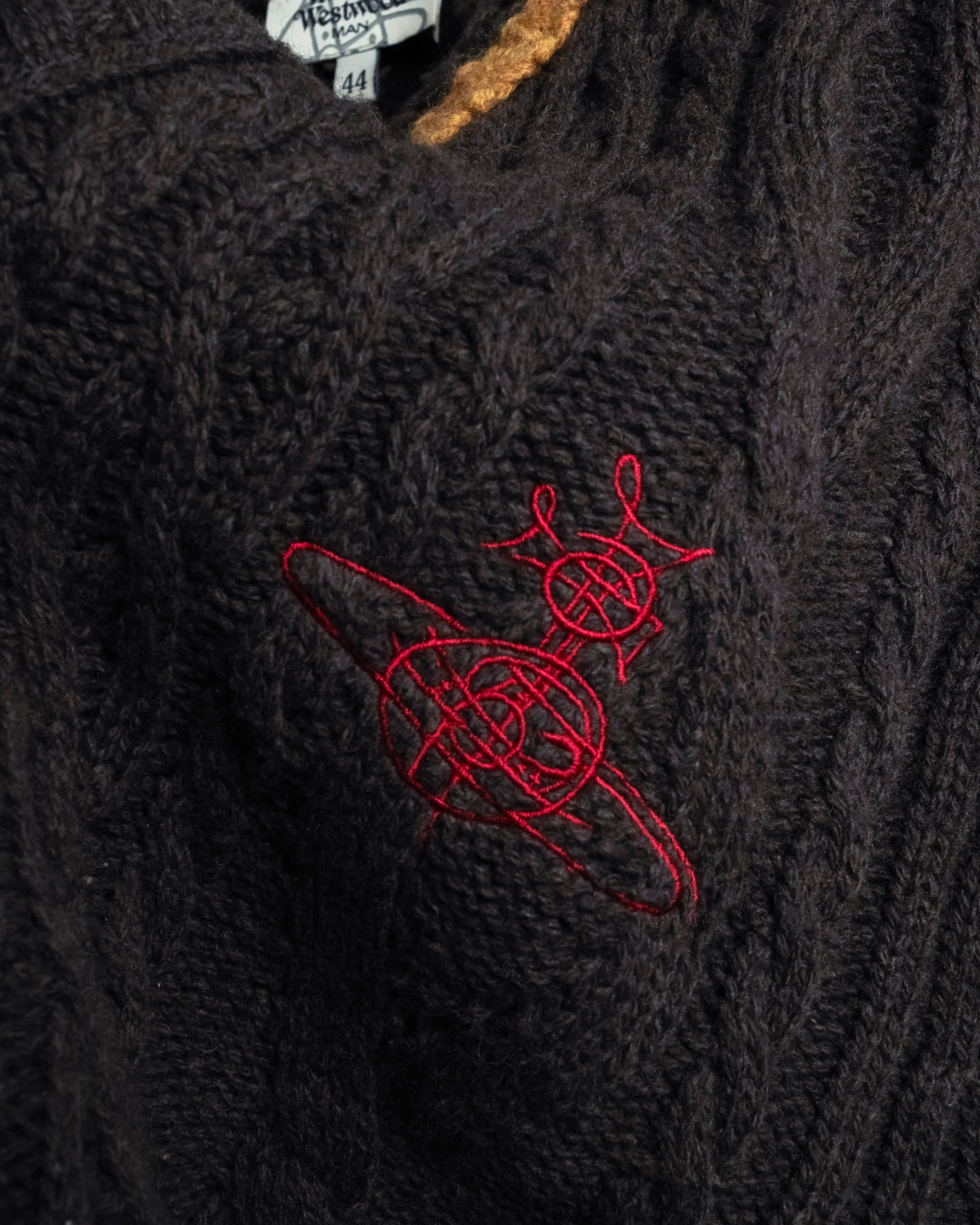 "Vivienne Westwood" Orb logo engraved cable knit cardigan