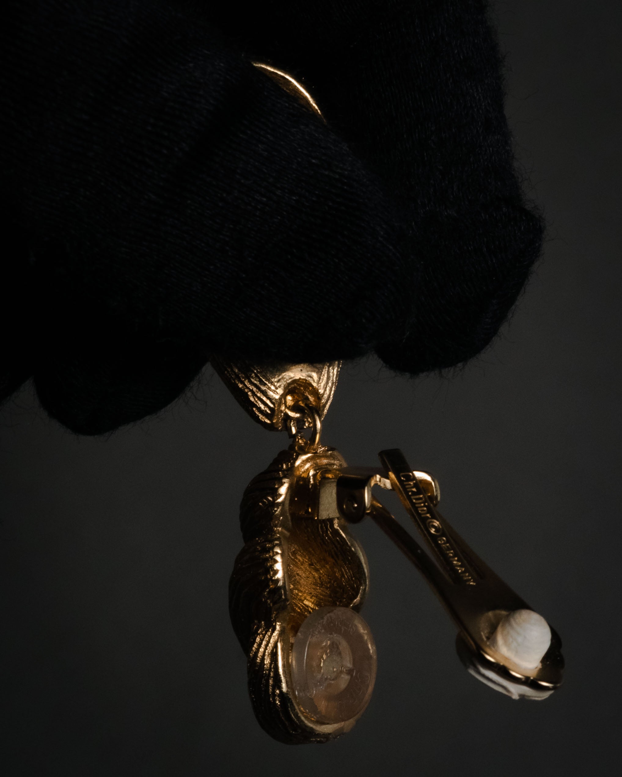 "Christian Dior" 70’s-80’s bark texture drop clip earrings