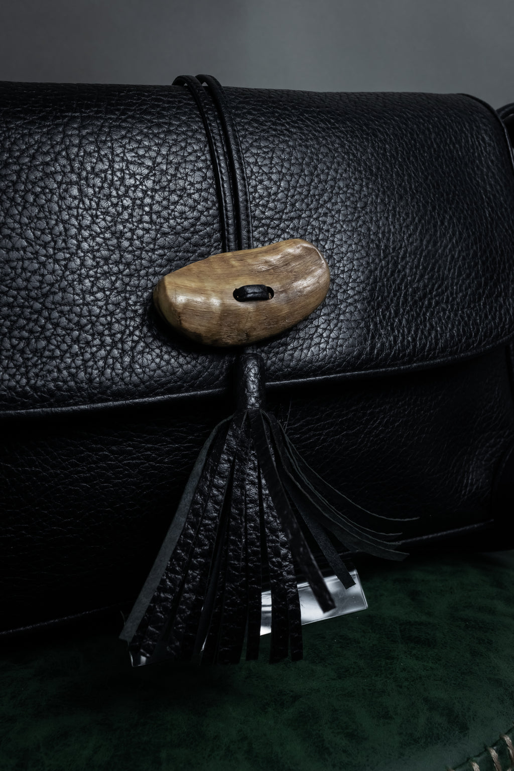 "YVES SAINT LAURENT" 80's-90's Wood toggle design pebbled leather bag