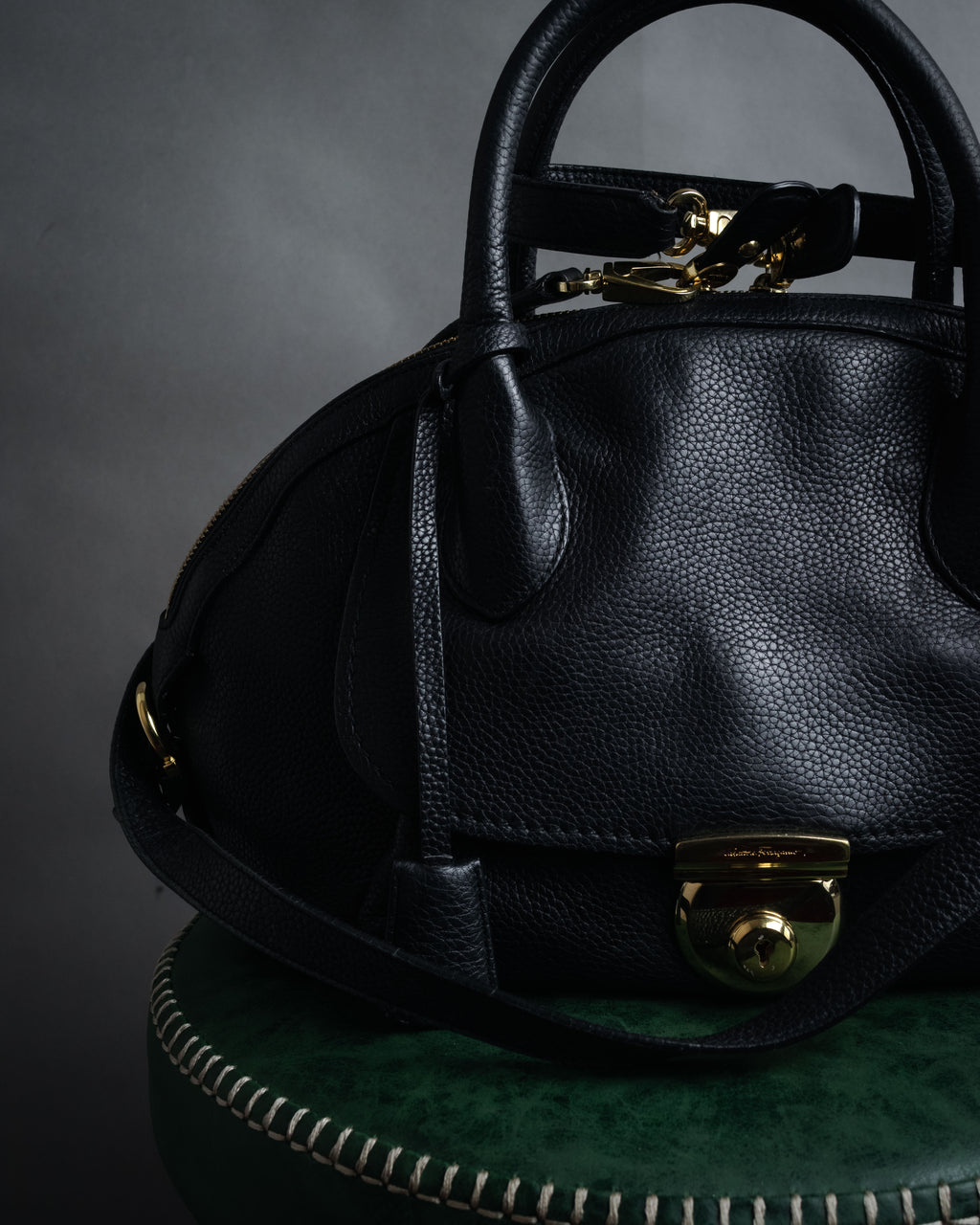 “Salvatore Ferragamo” 2000’s Pebbled leather turn lock bag