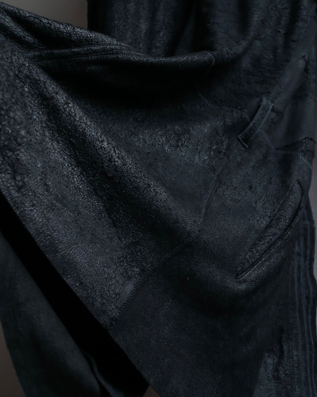 "ISAAC SELLAM" Cut-off design belted leather jacket