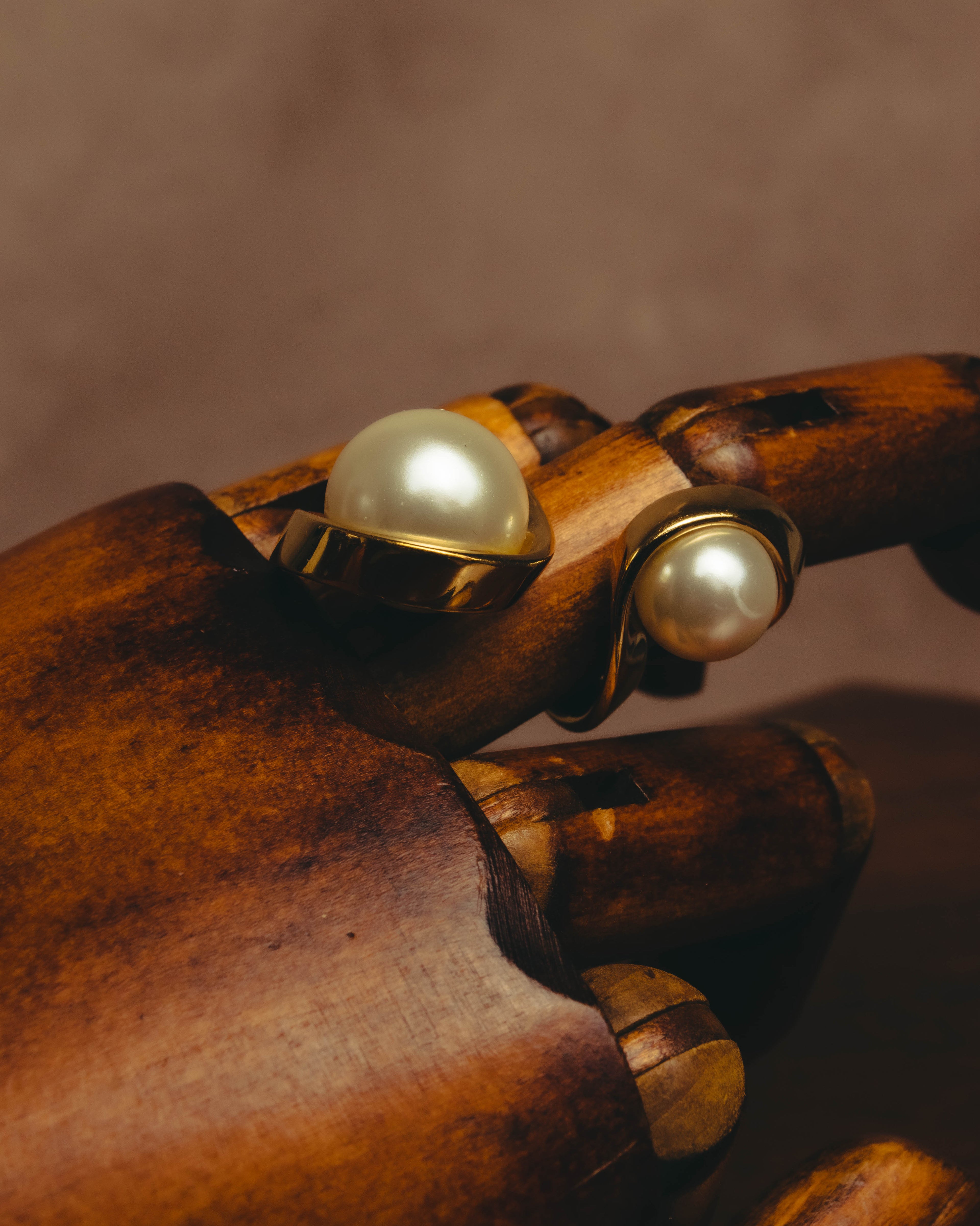 -SPECIAL- "Christian Dior” 2015-16 UltraDior sculpted double pearl ring
