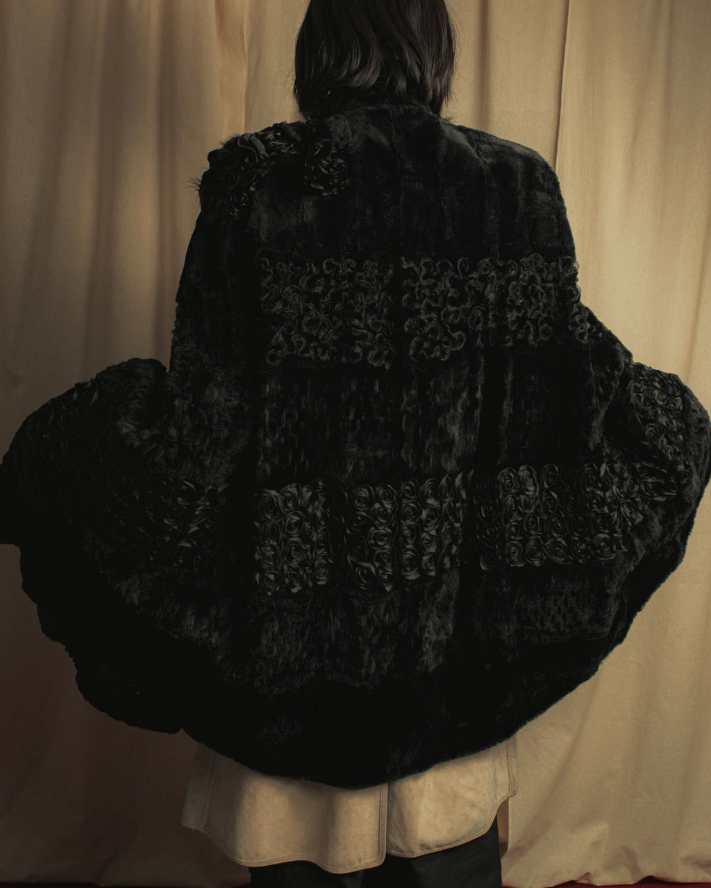 -SPECIAL- "FENDI" 90s Karl Lagerfeld-era lattice fur cape