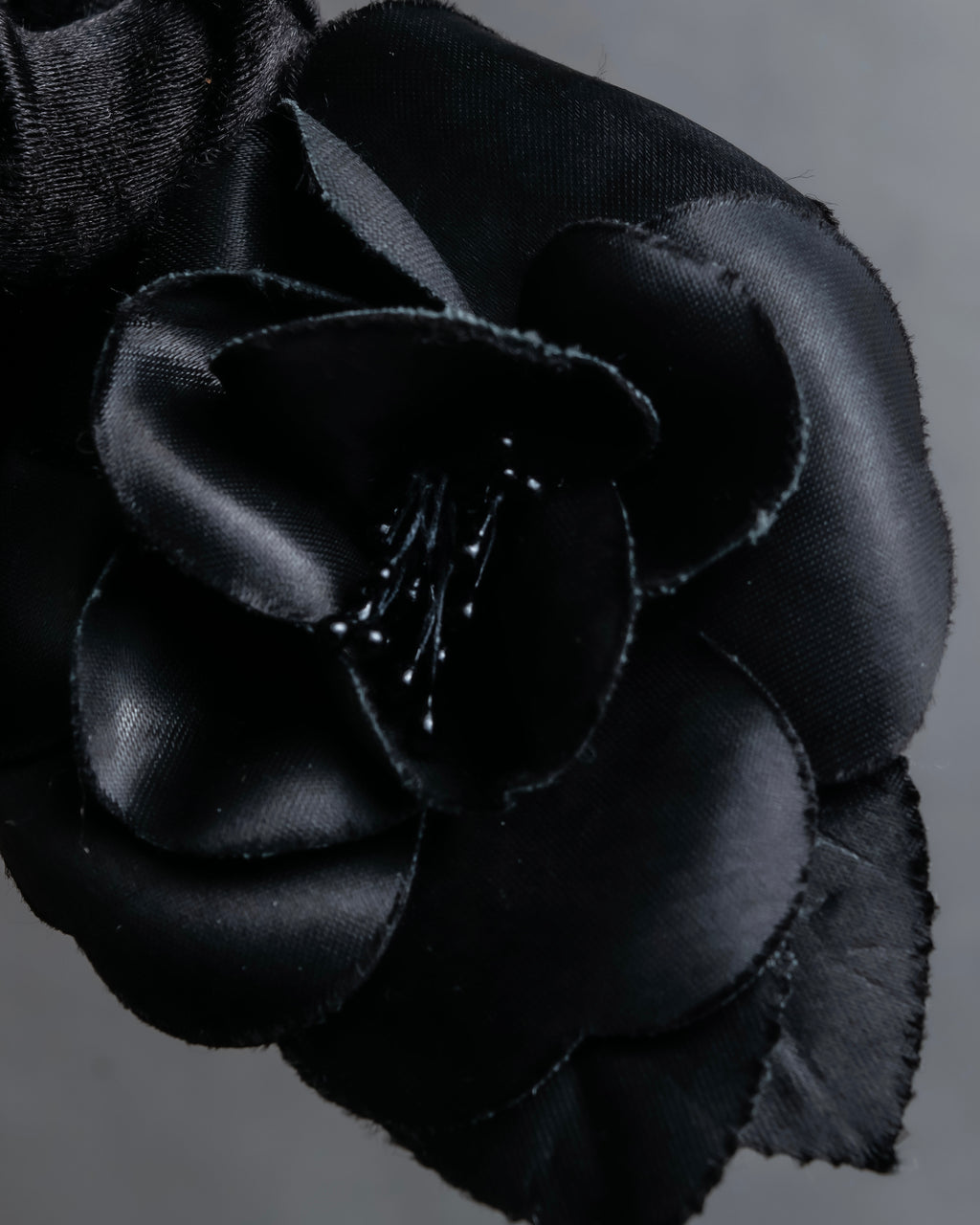 "CHANEL" Black camellia motif brooch